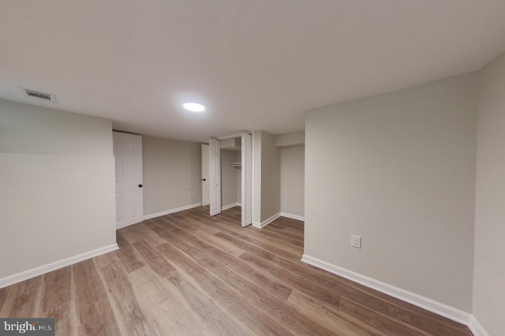 OXON HILL - Residential