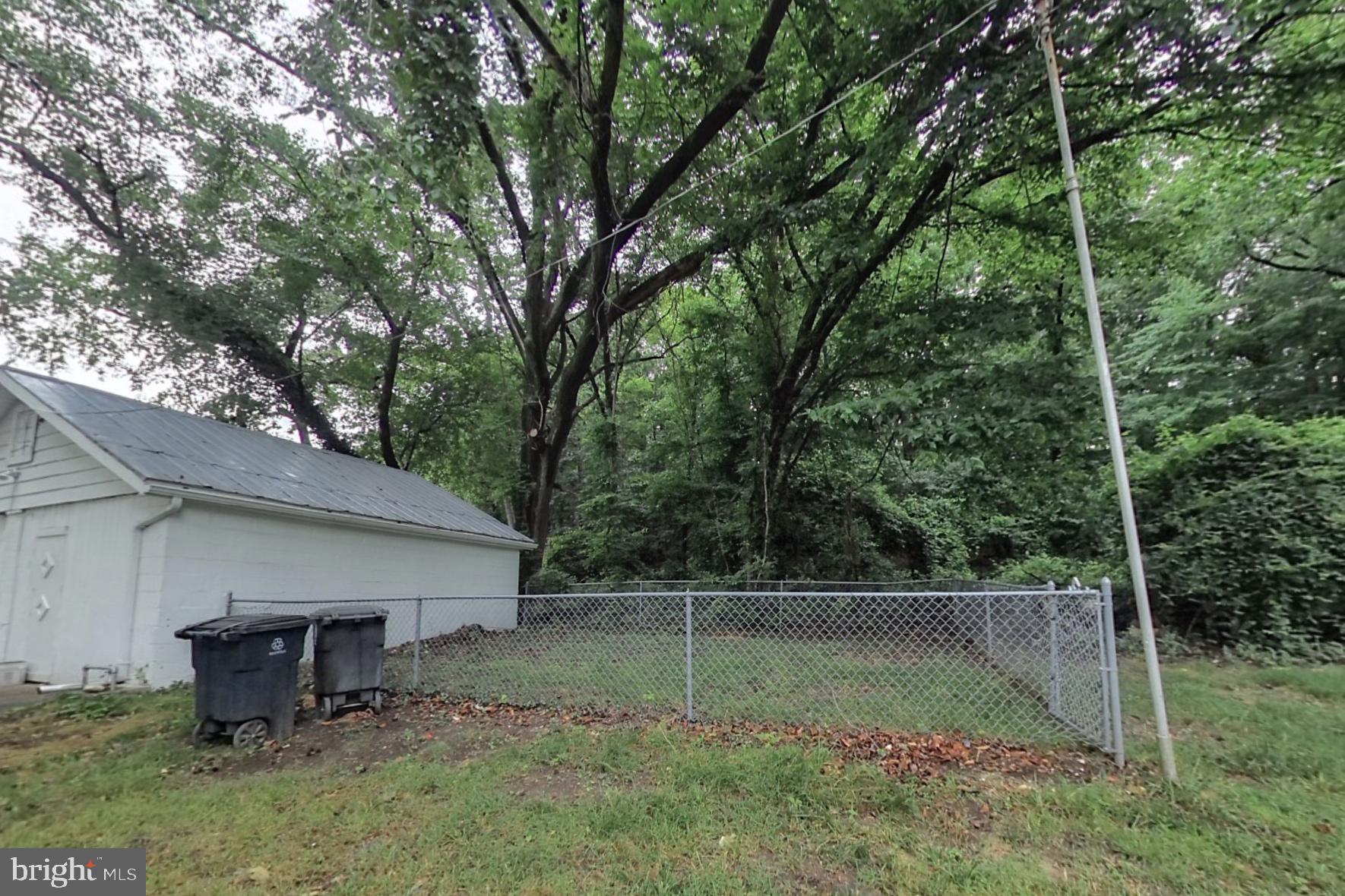 OXON HILL - Residential