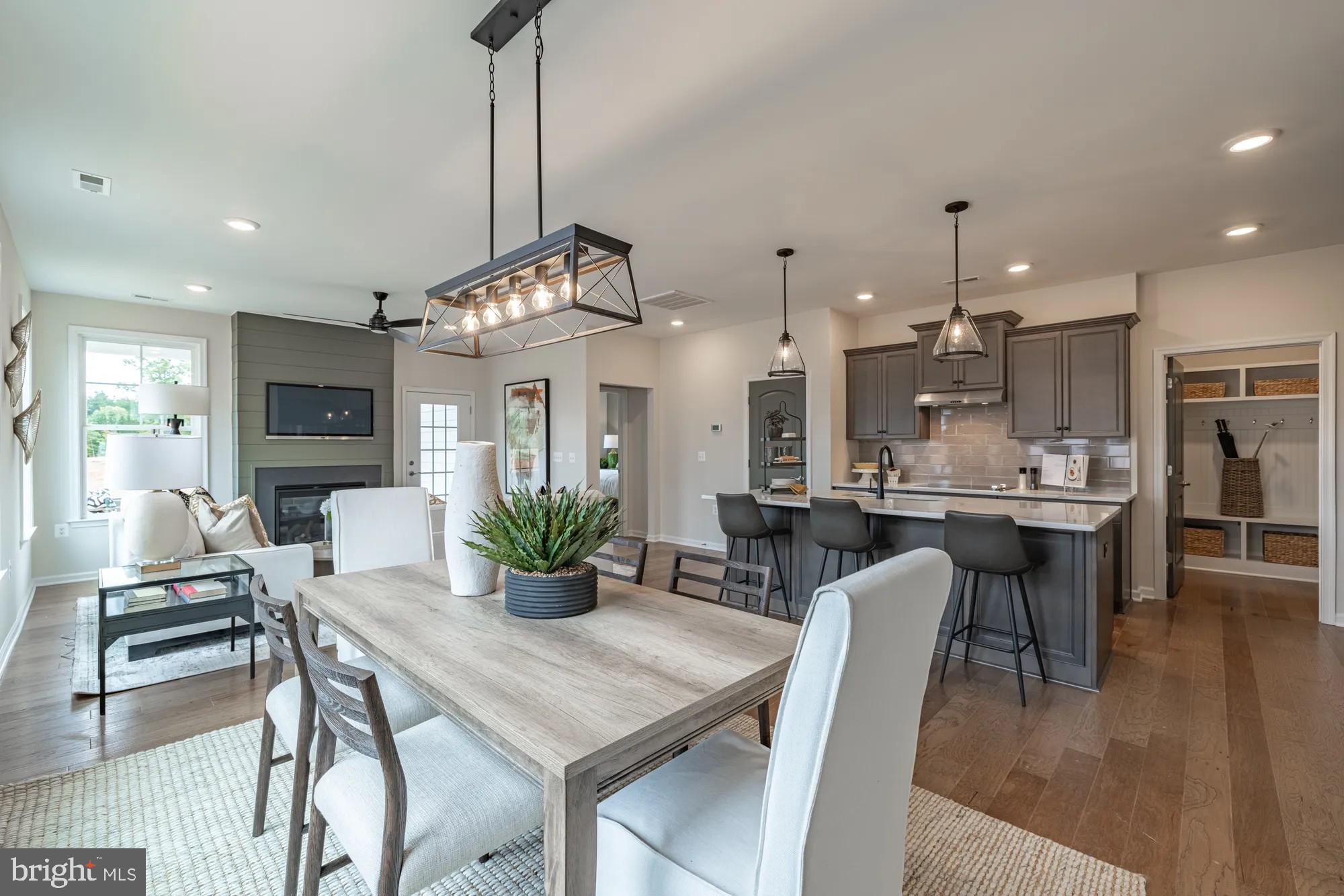 SPRING CREEK - Residential