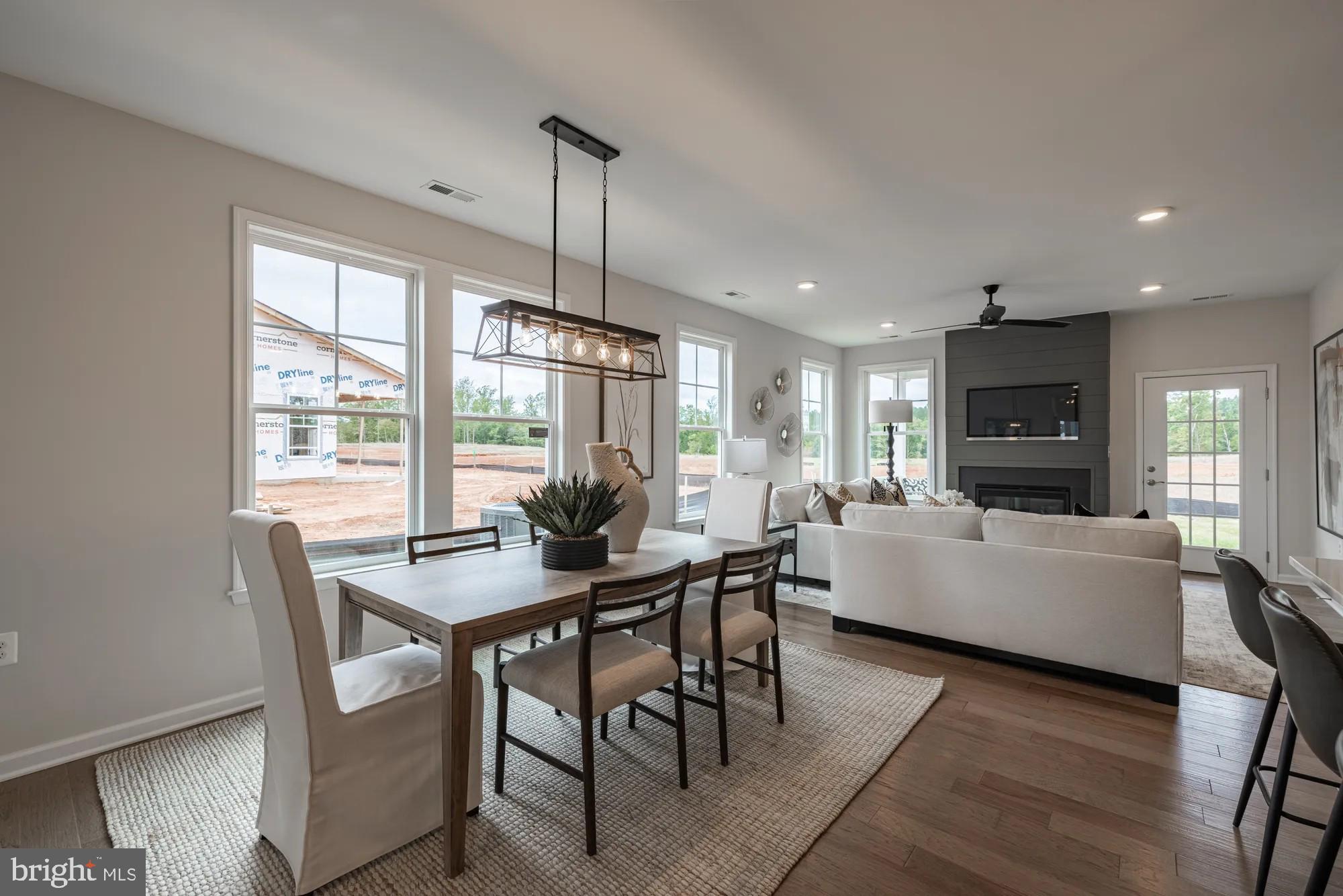 SPRING CREEK - Residential