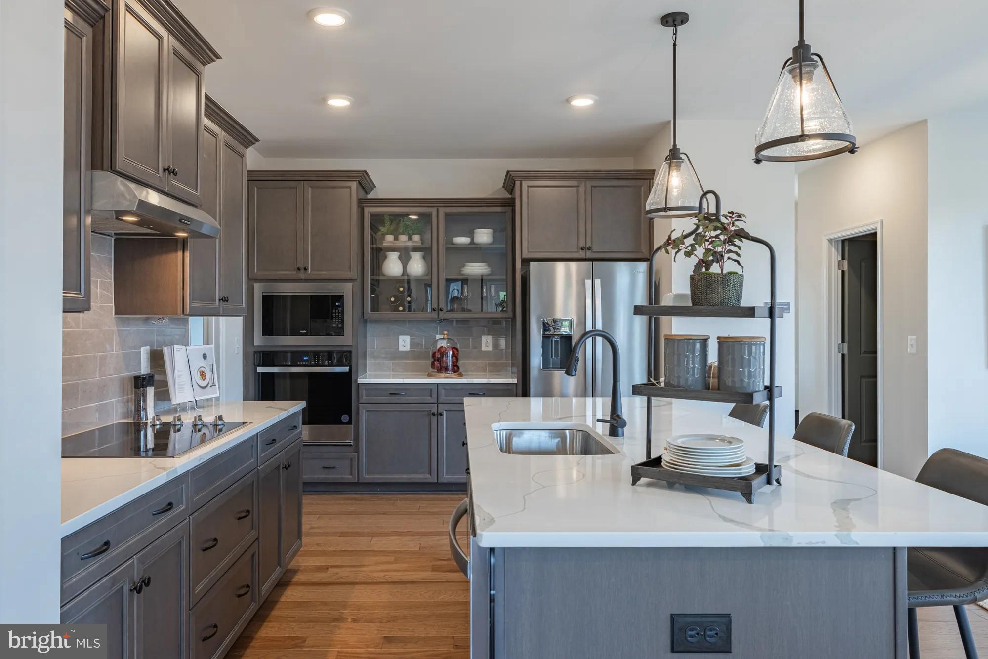 SPRING CREEK - Residential