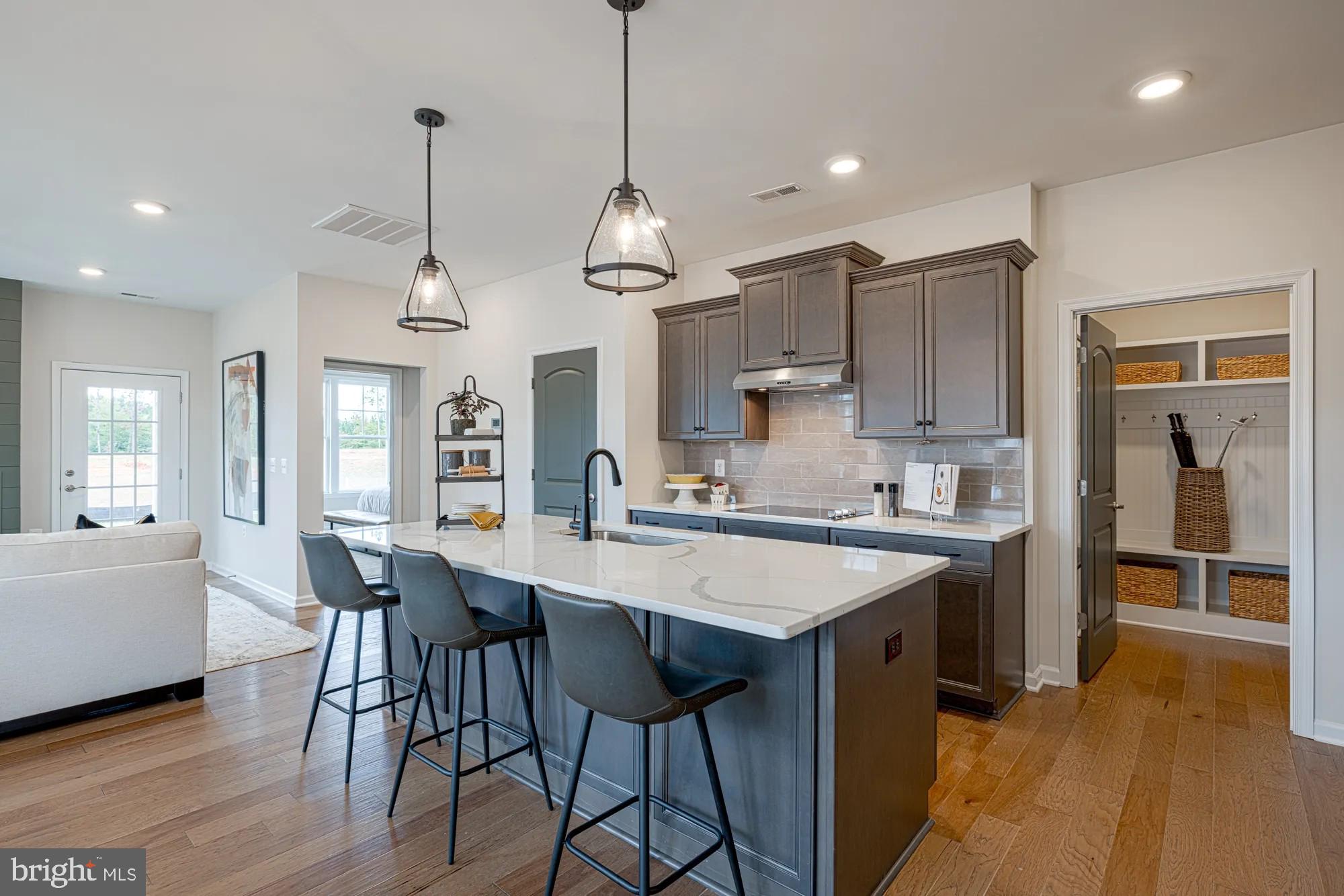 SPRING CREEK - Residential