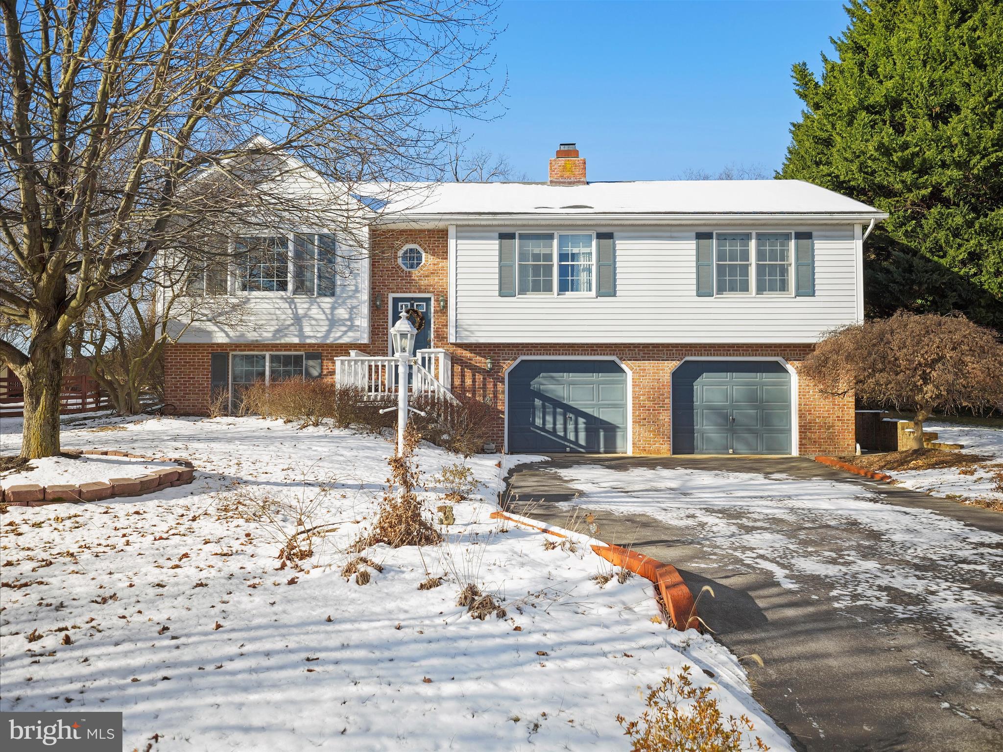 NORTHBROOK ESTATES - Residential