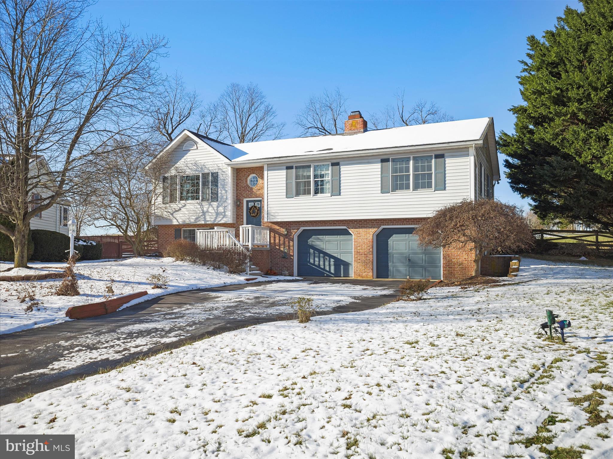 NORTHBROOK ESTATES - Residential