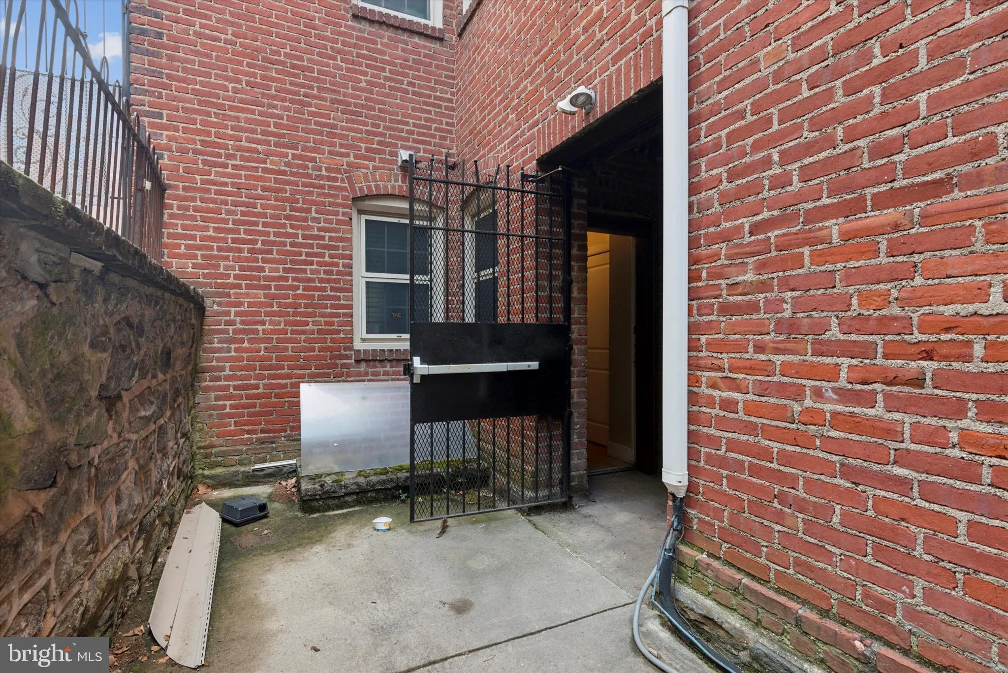 Philadelphia, Pennsylvania 19104, United States, 2 Bedrooms Bedrooms, ,2 BathroomsBathrooms,Residential,Active,90819