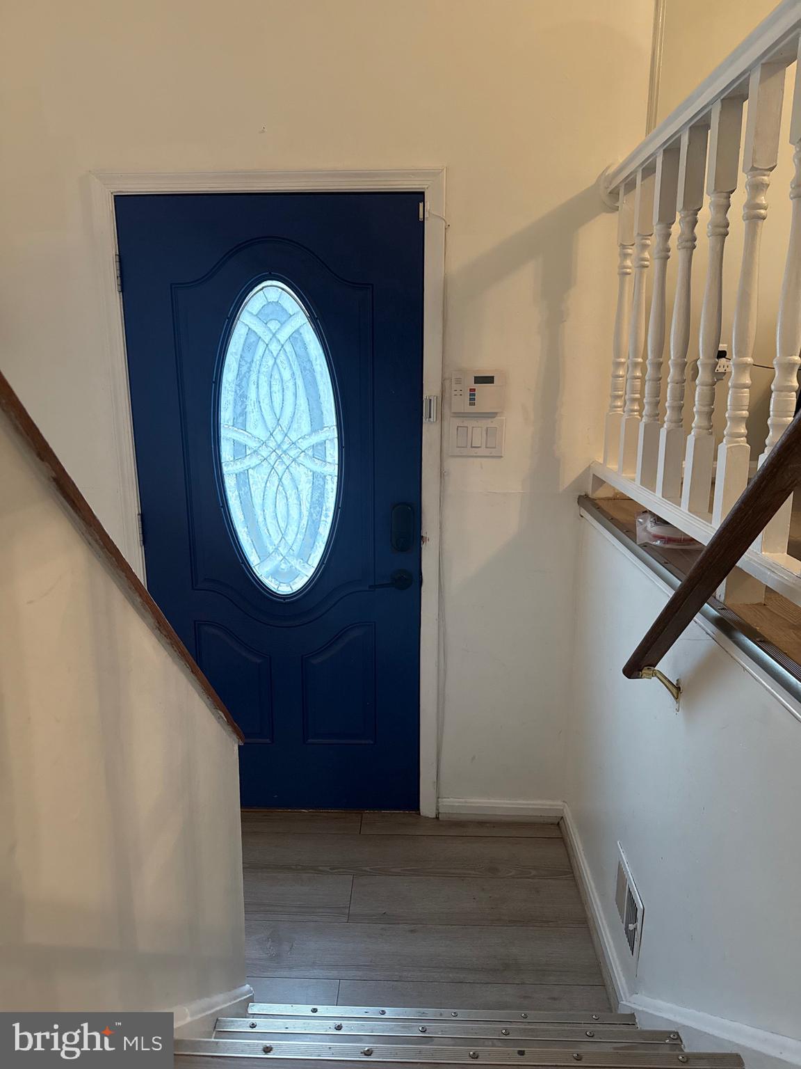 LANDSDOWNE - Residential