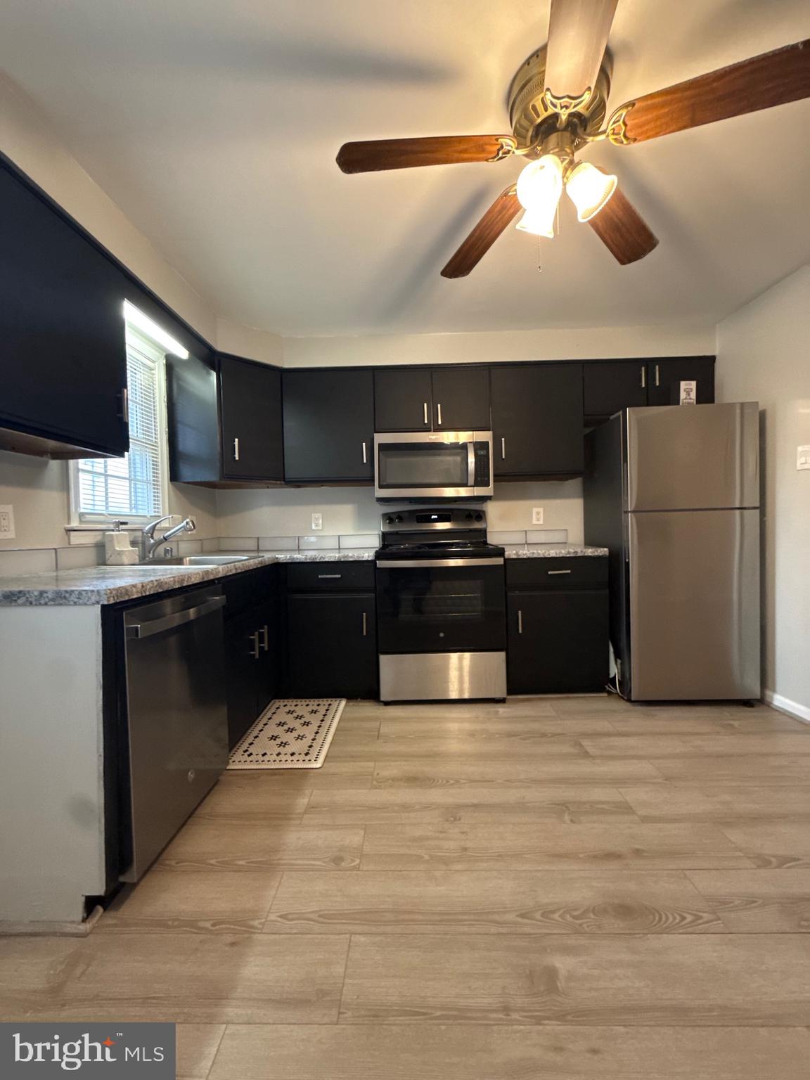 LANDSDOWNE - Residential