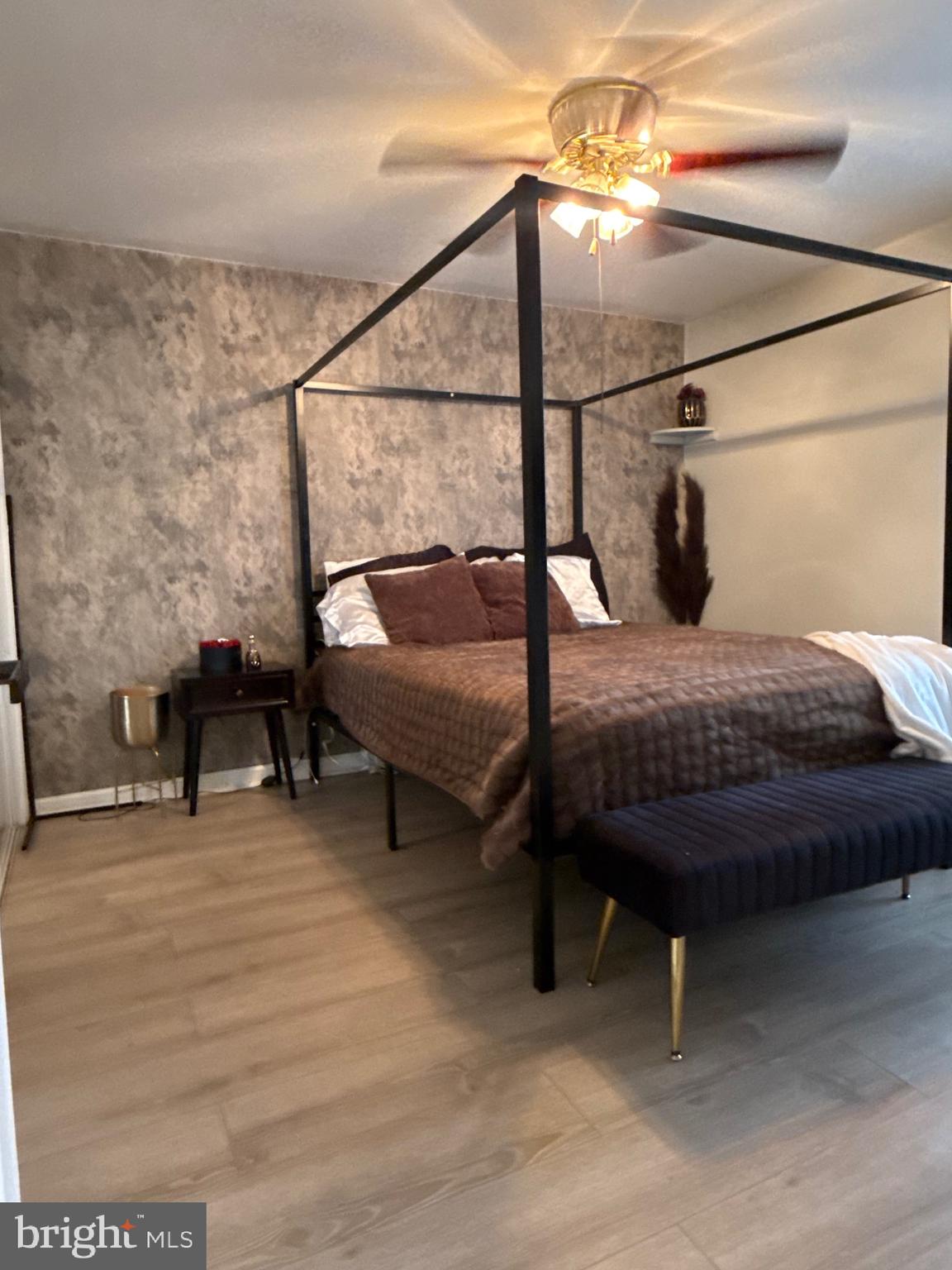 LANDSDOWNE - Residential