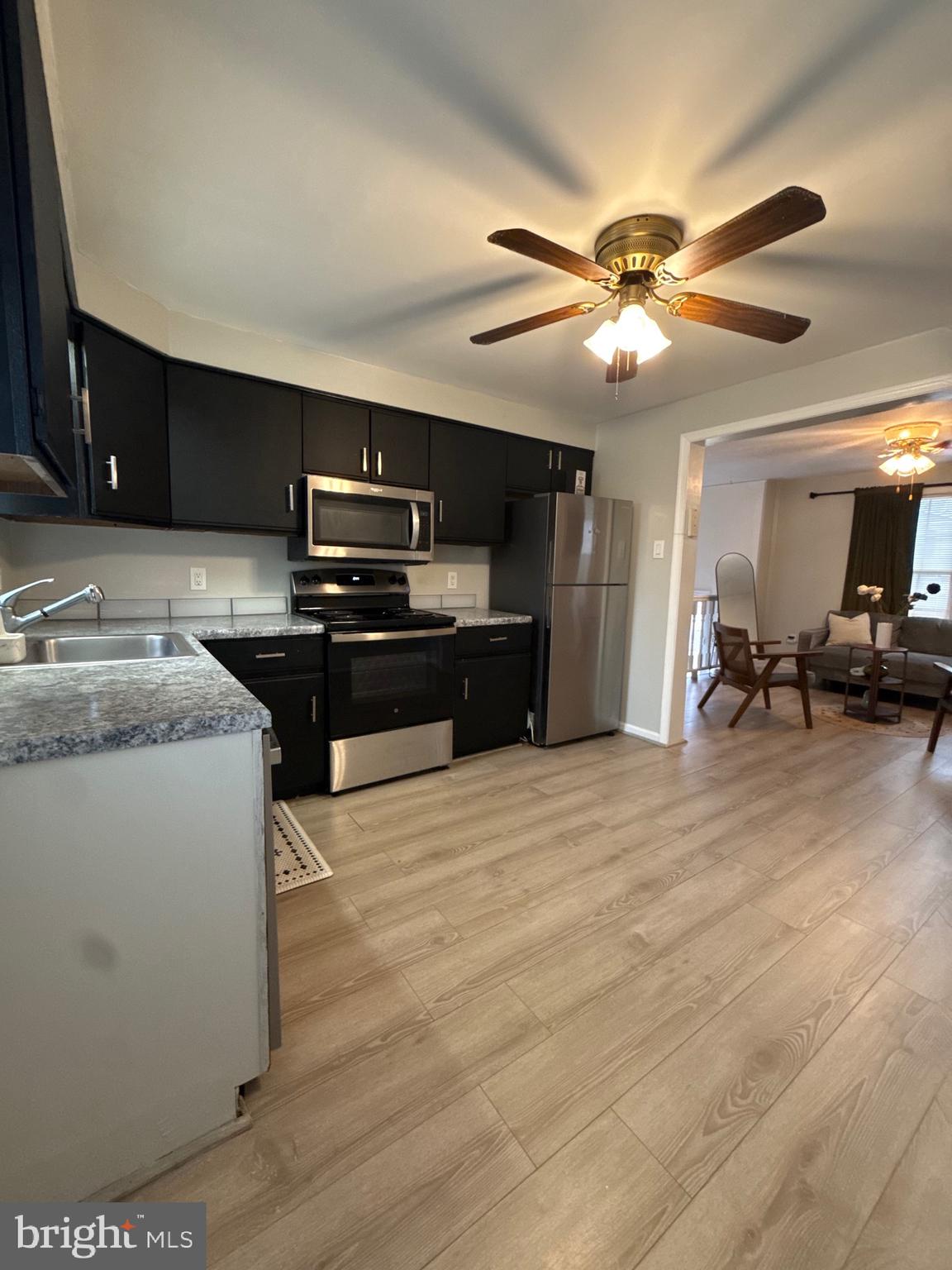 LANDSDOWNE - Residential