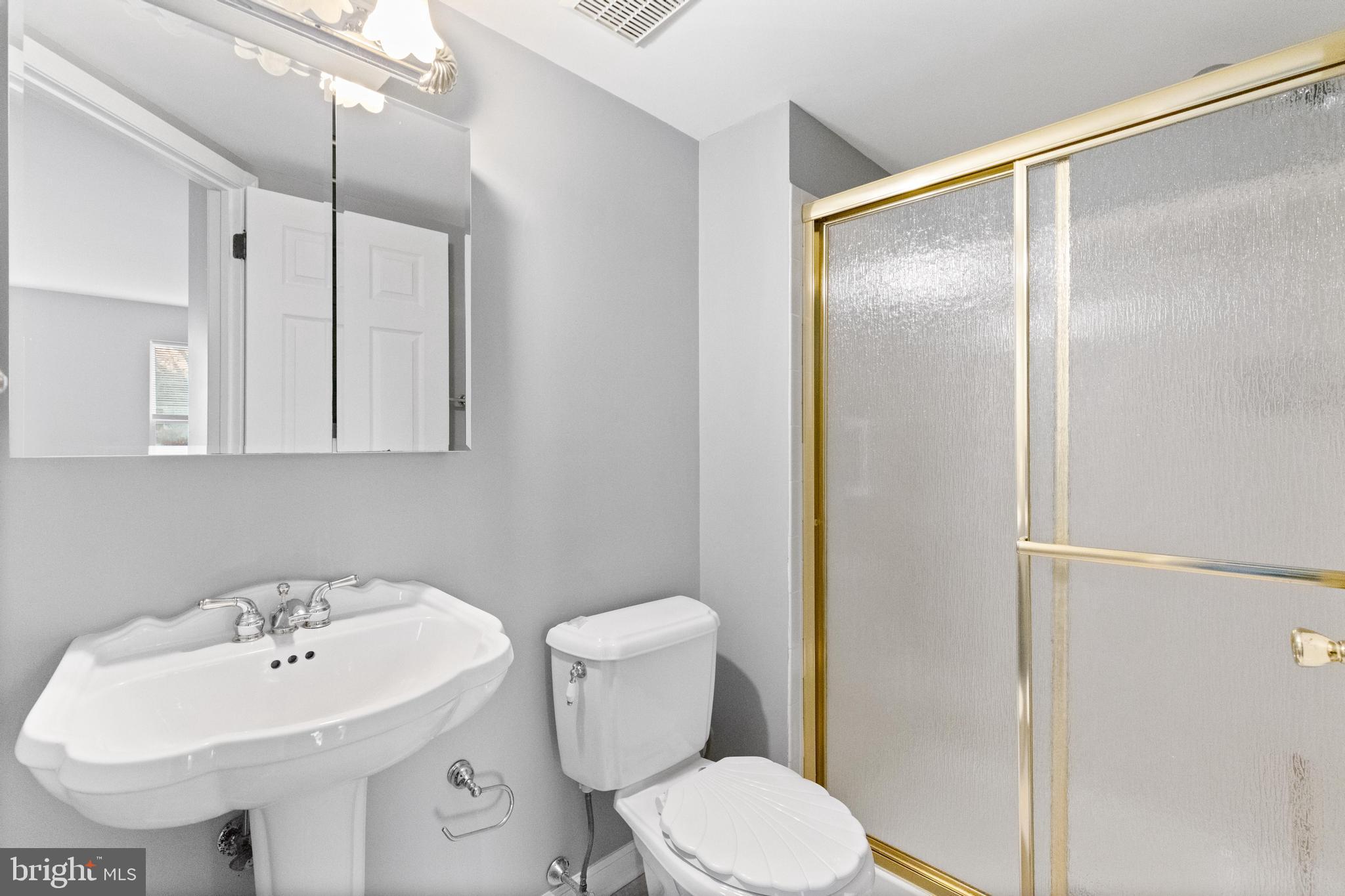 TAPESTRY - Residential Lease