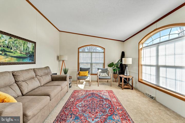 BRENTWOOD MANOR - Residential