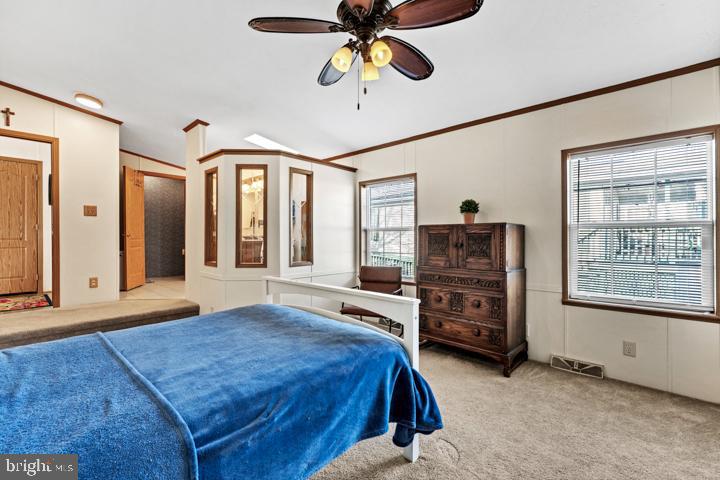 BRENTWOOD MANOR - Residential