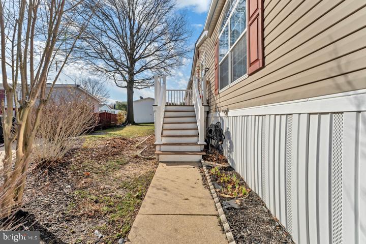 BRENTWOOD MANOR - Residential