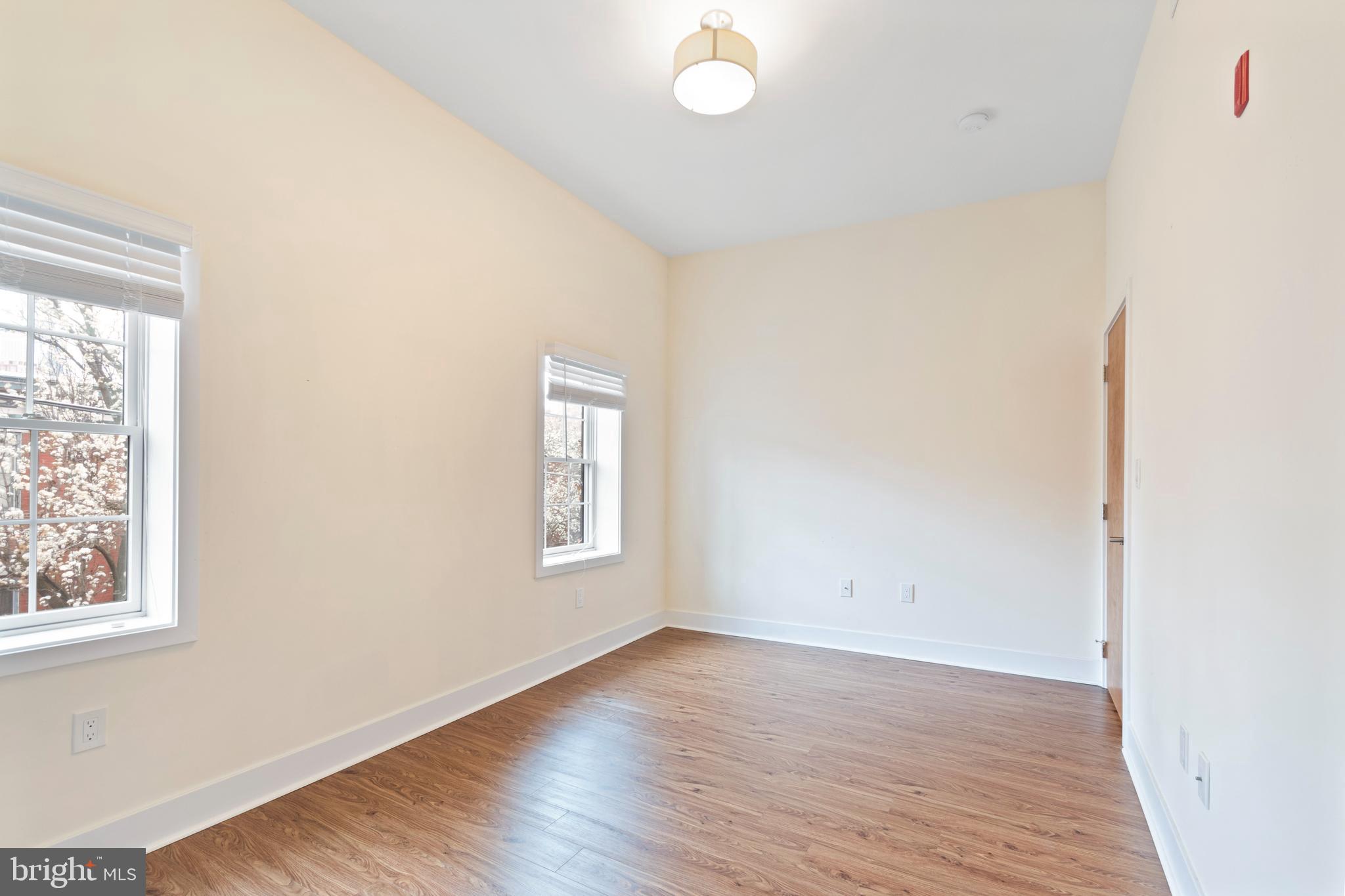 GRADUATE HOSPITAL - Residential Lease