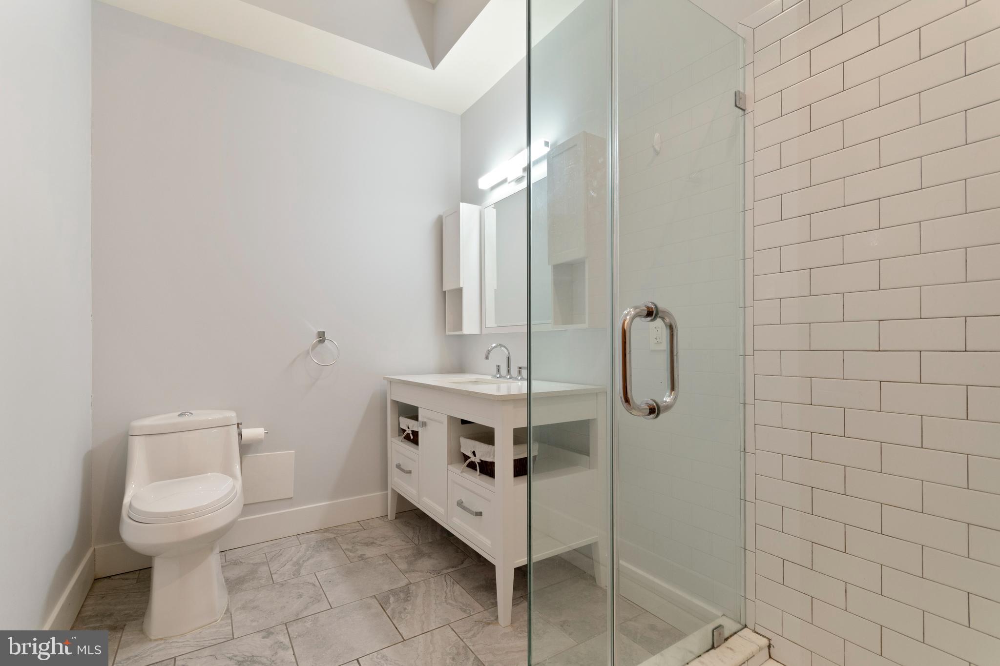 GRADUATE HOSPITAL - Residential Lease