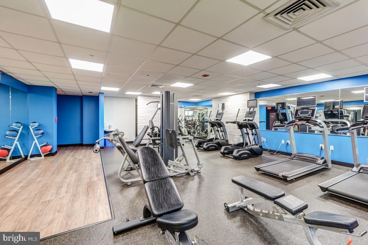 CRESCENT PLAZA - Residential Lease