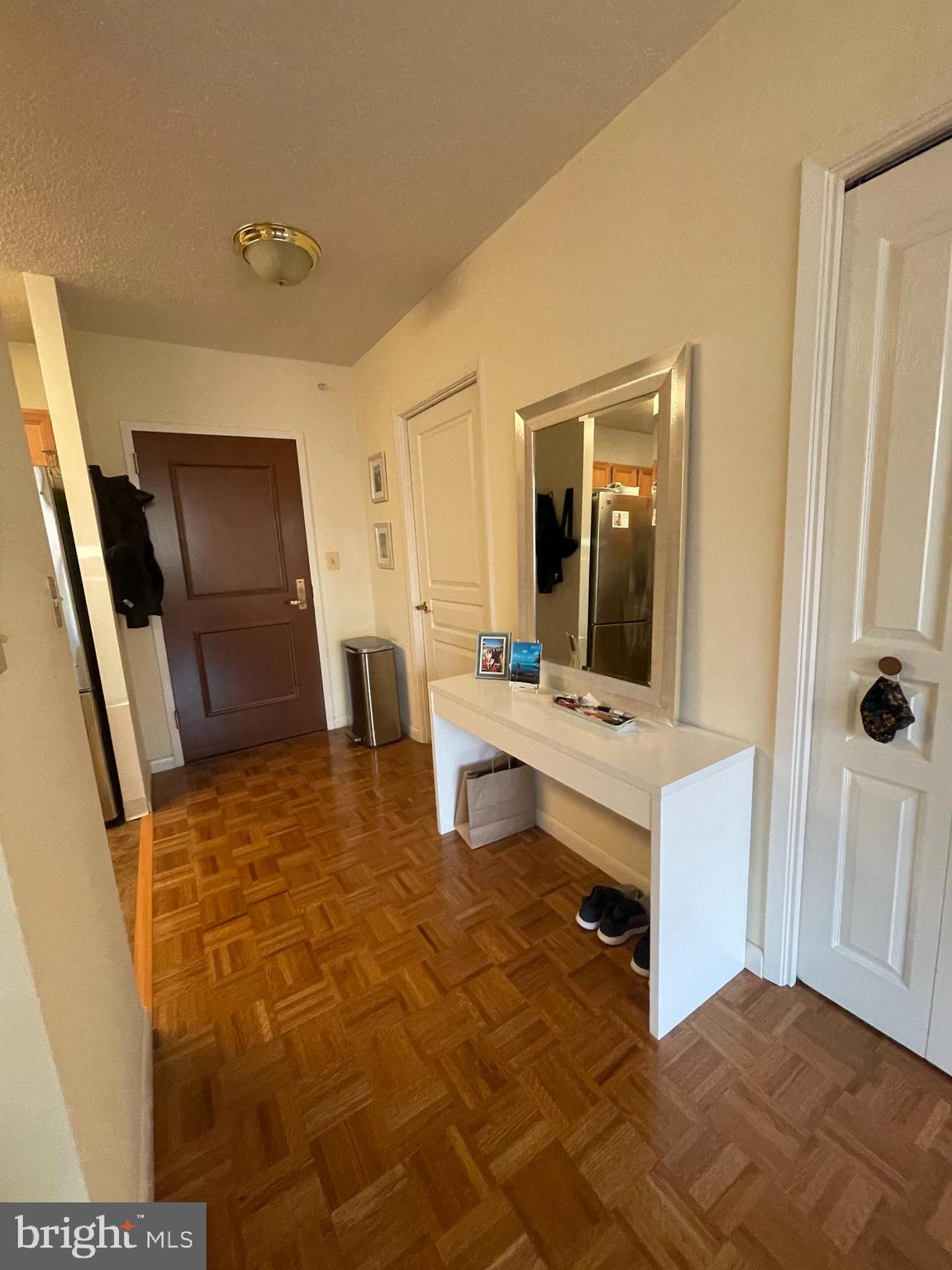 CRESCENT PLAZA - Residential Lease