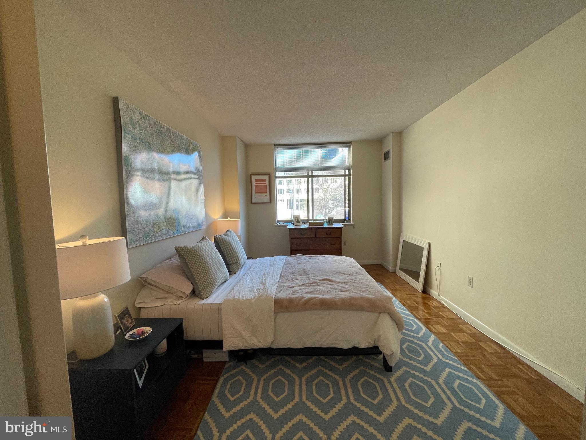 CRESCENT PLAZA - Residential Lease