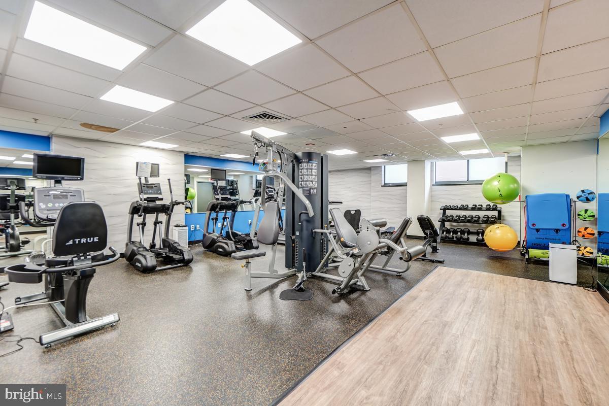 CRESCENT PLAZA - Residential Lease