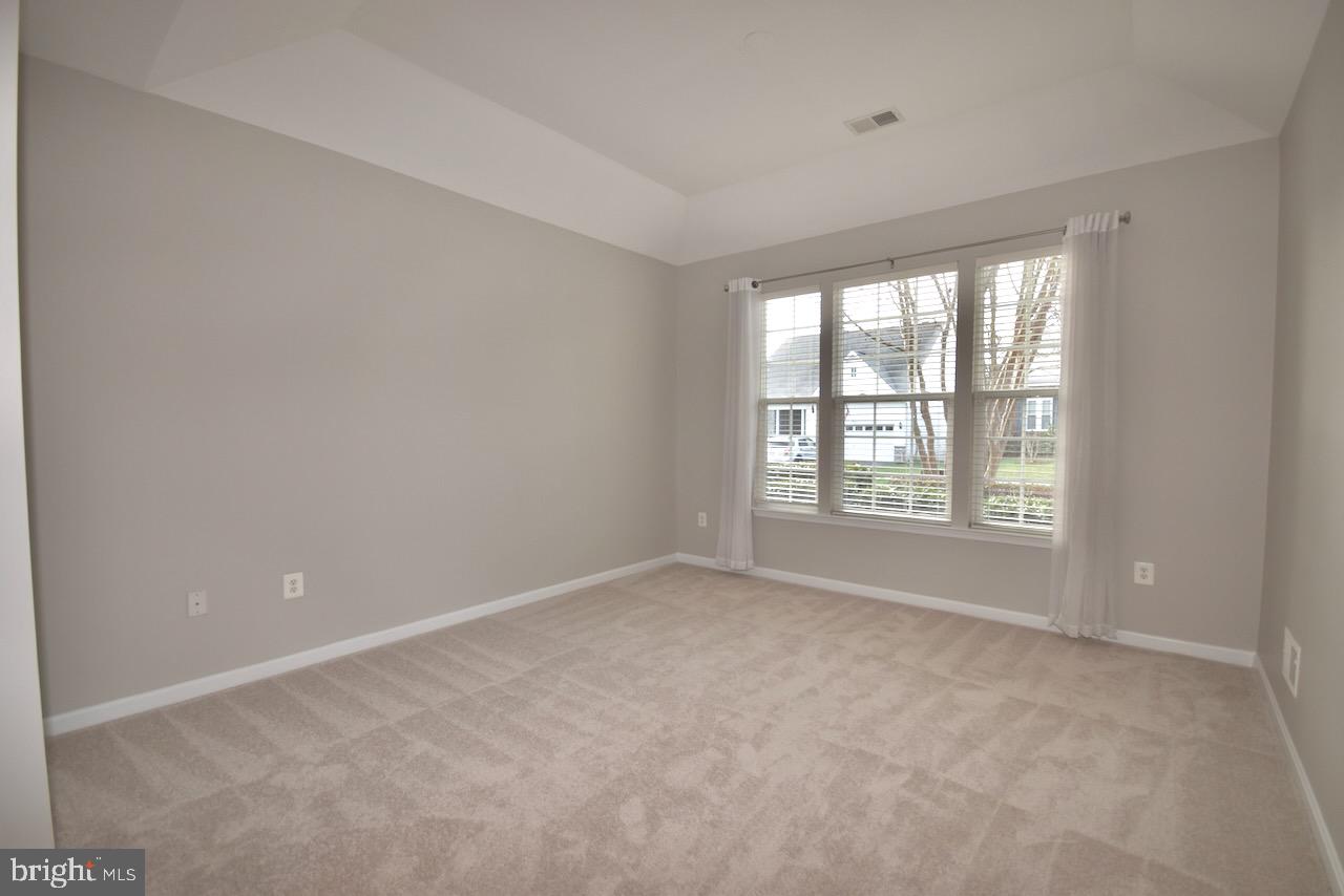 BRAEMAR/DUNBARTON - Residential