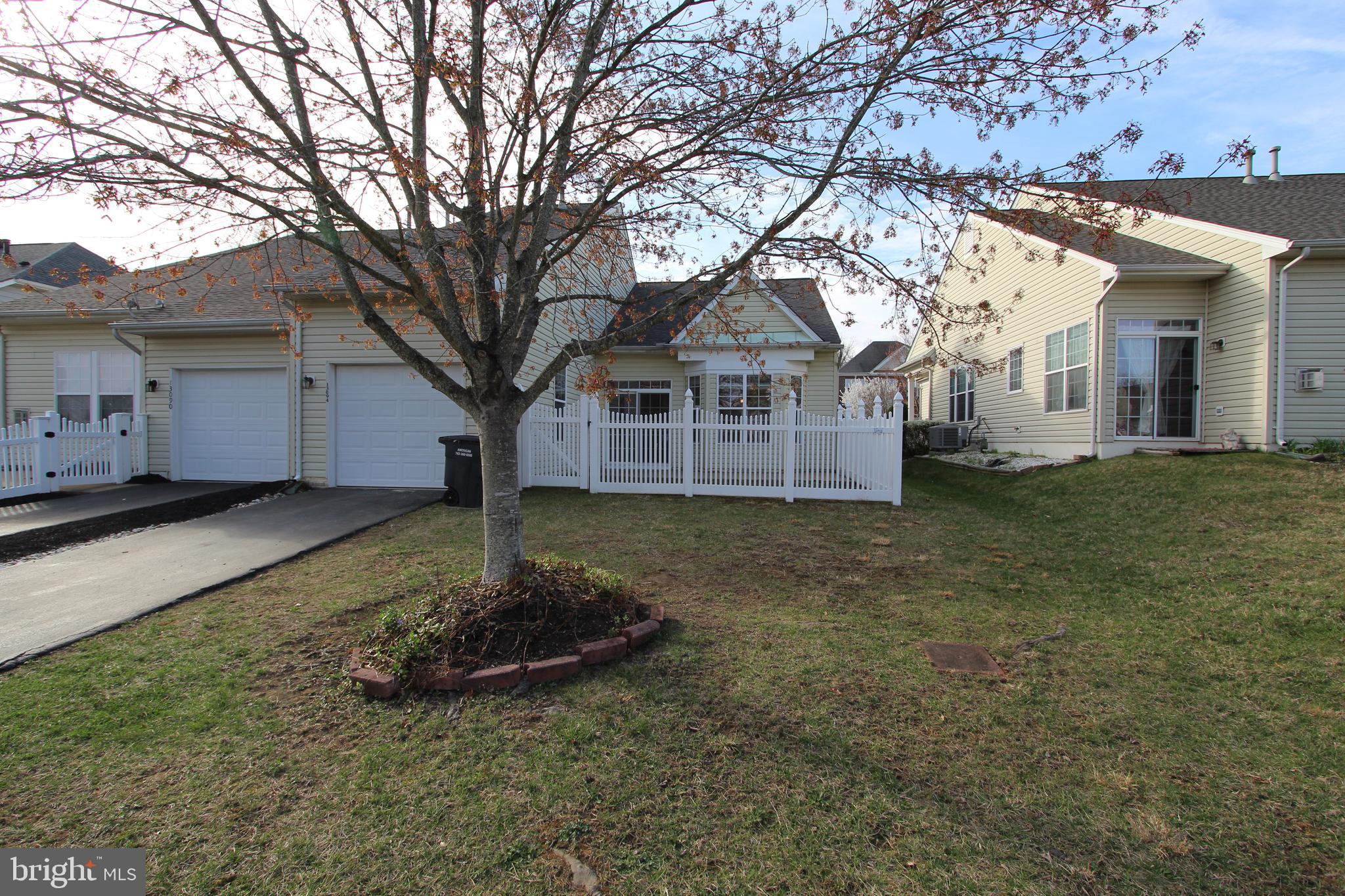 BRAEMAR/DUNBARTON - Residential