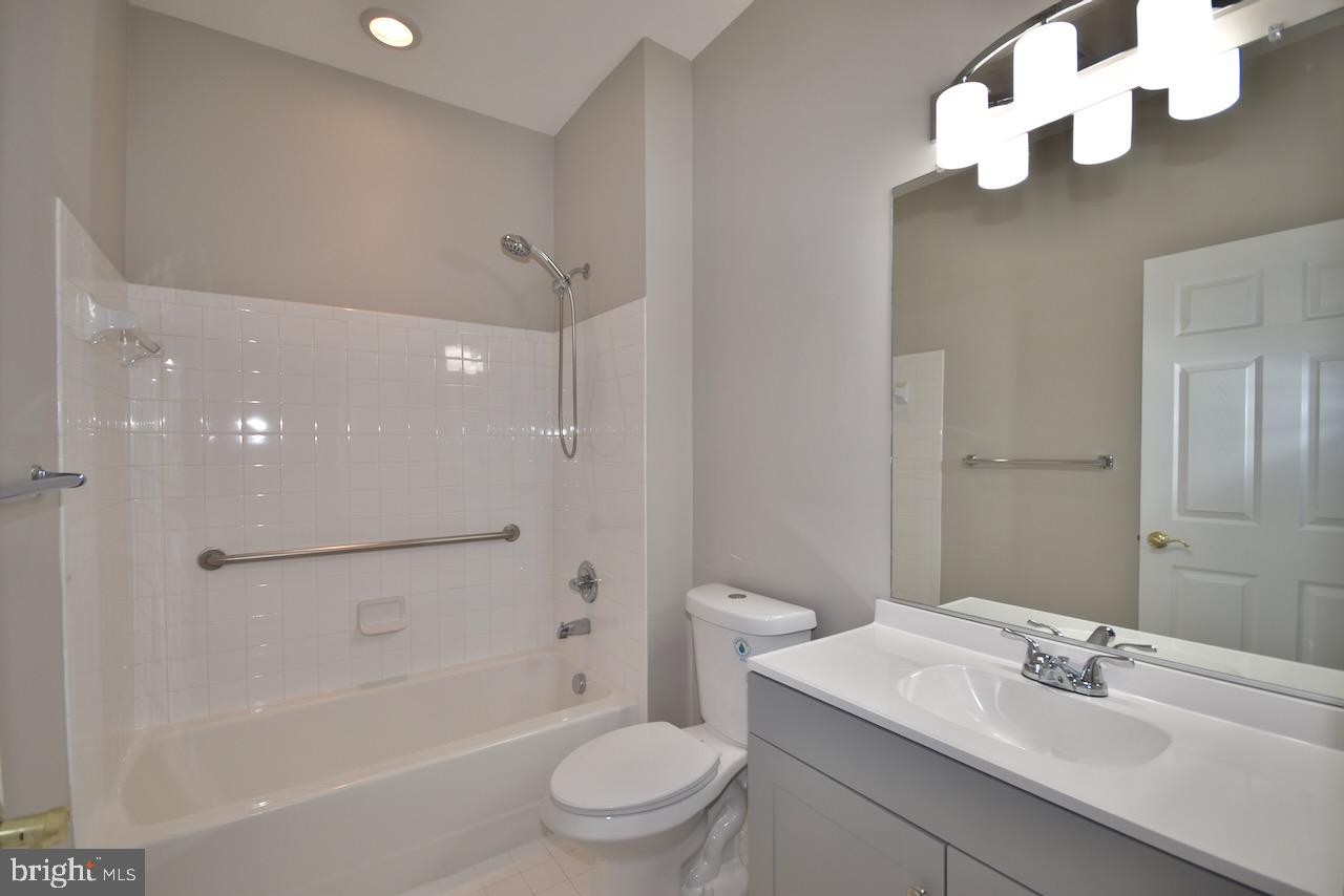 BRAEMAR/DUNBARTON - Residential