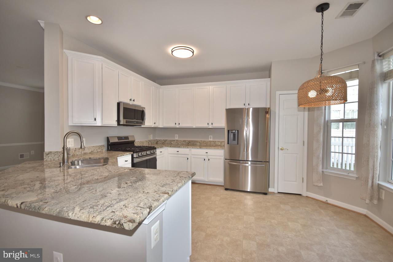 BRAEMAR/DUNBARTON - Residential