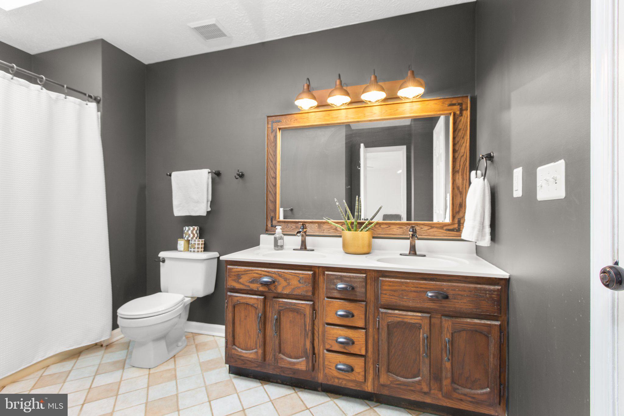 BAYVIEW ESTATES - Residential