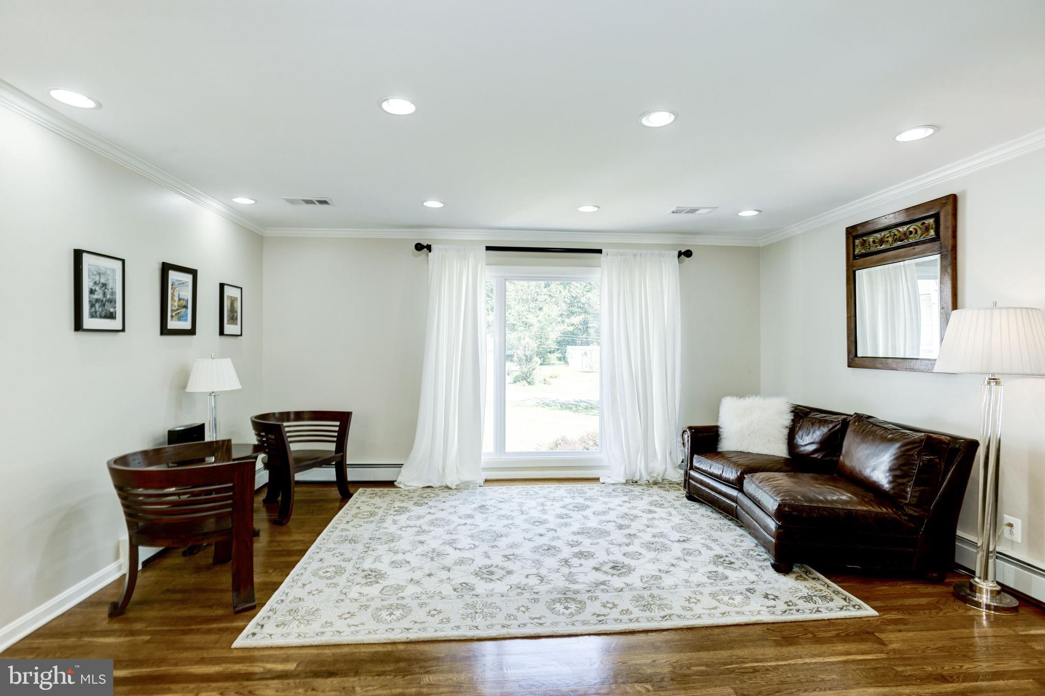 WOODS OF ILDA - Residential