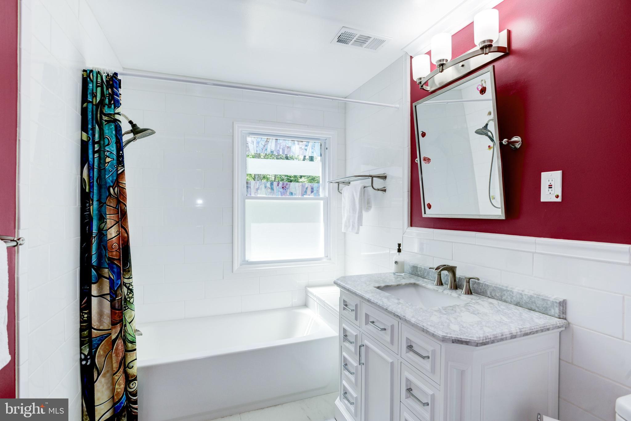 WOODS OF ILDA - Residential