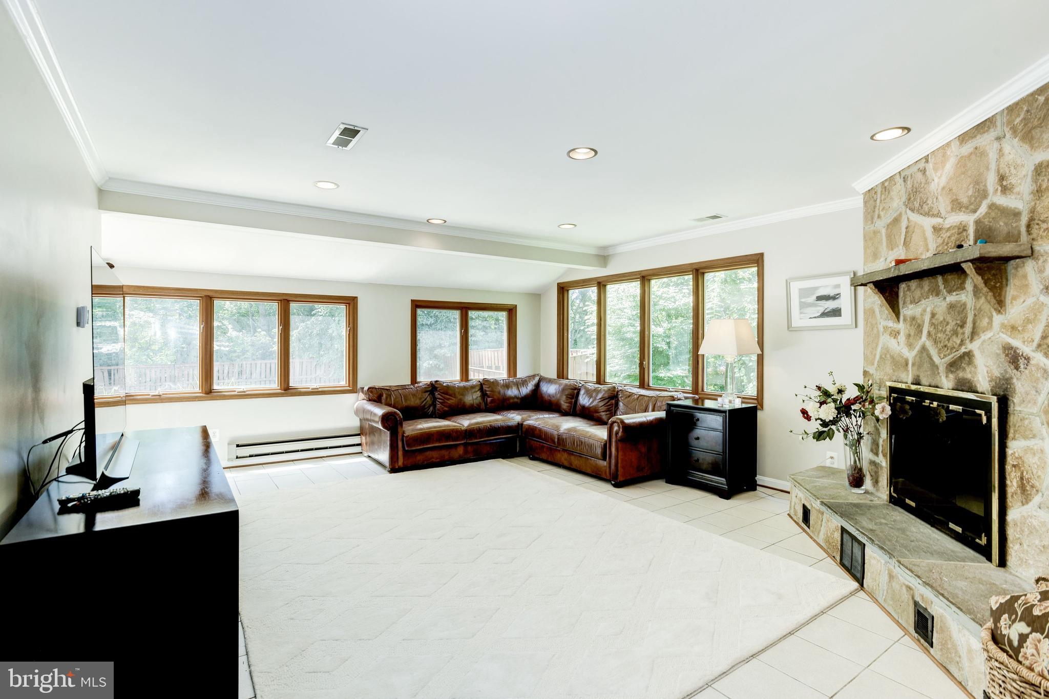 WOODS OF ILDA - Residential