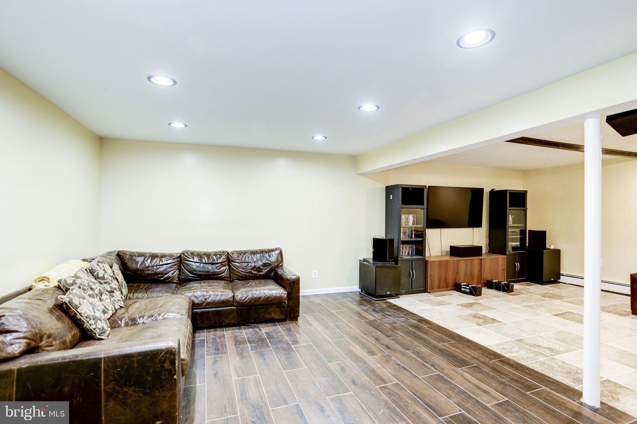 WOODS OF ILDA - Residential