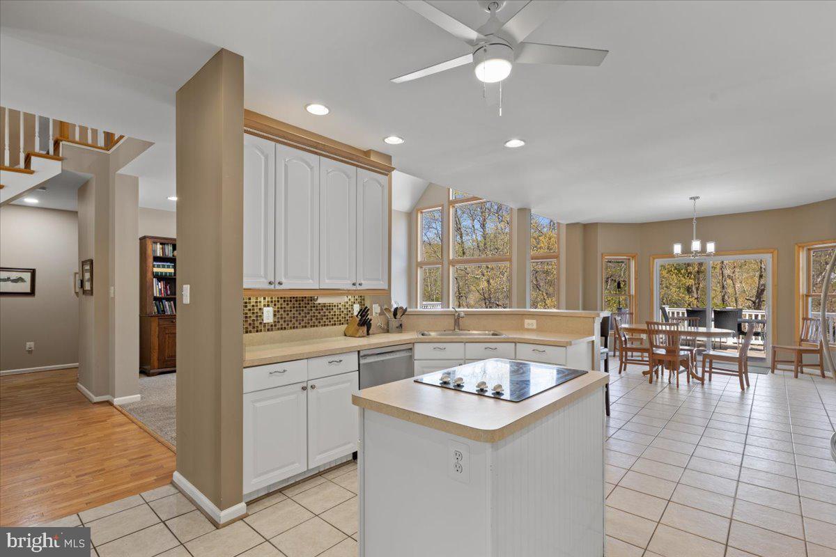 WARDS MEADOWS - Residential