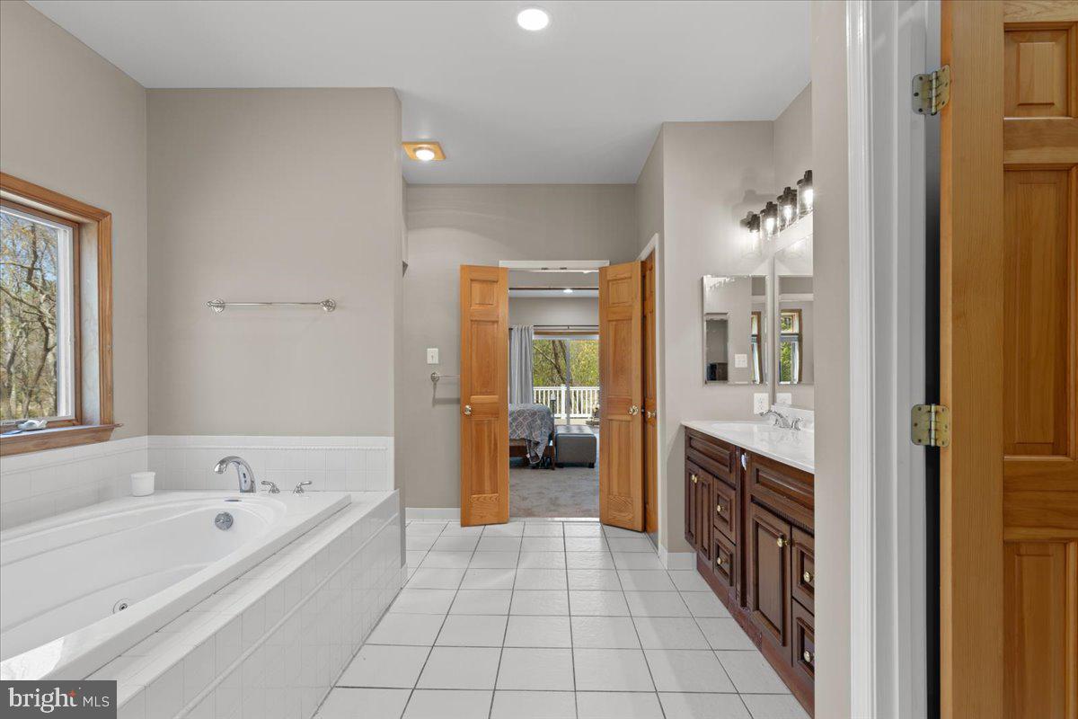 WARDS MEADOWS - Residential