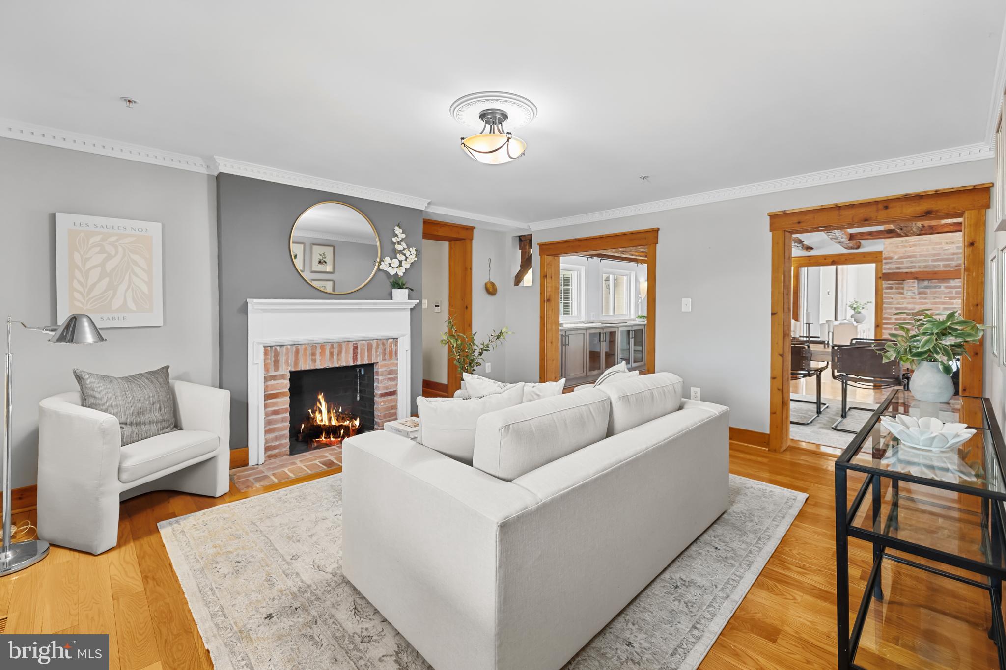 CLARK`S CORNER - Residential