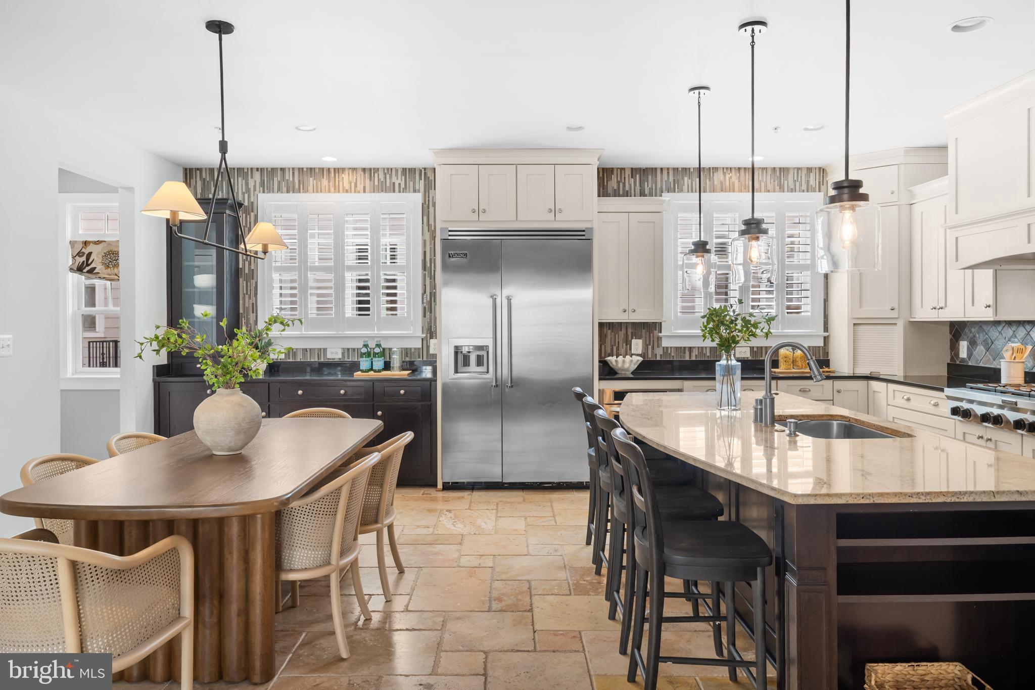 CLARK`S CORNER - Residential