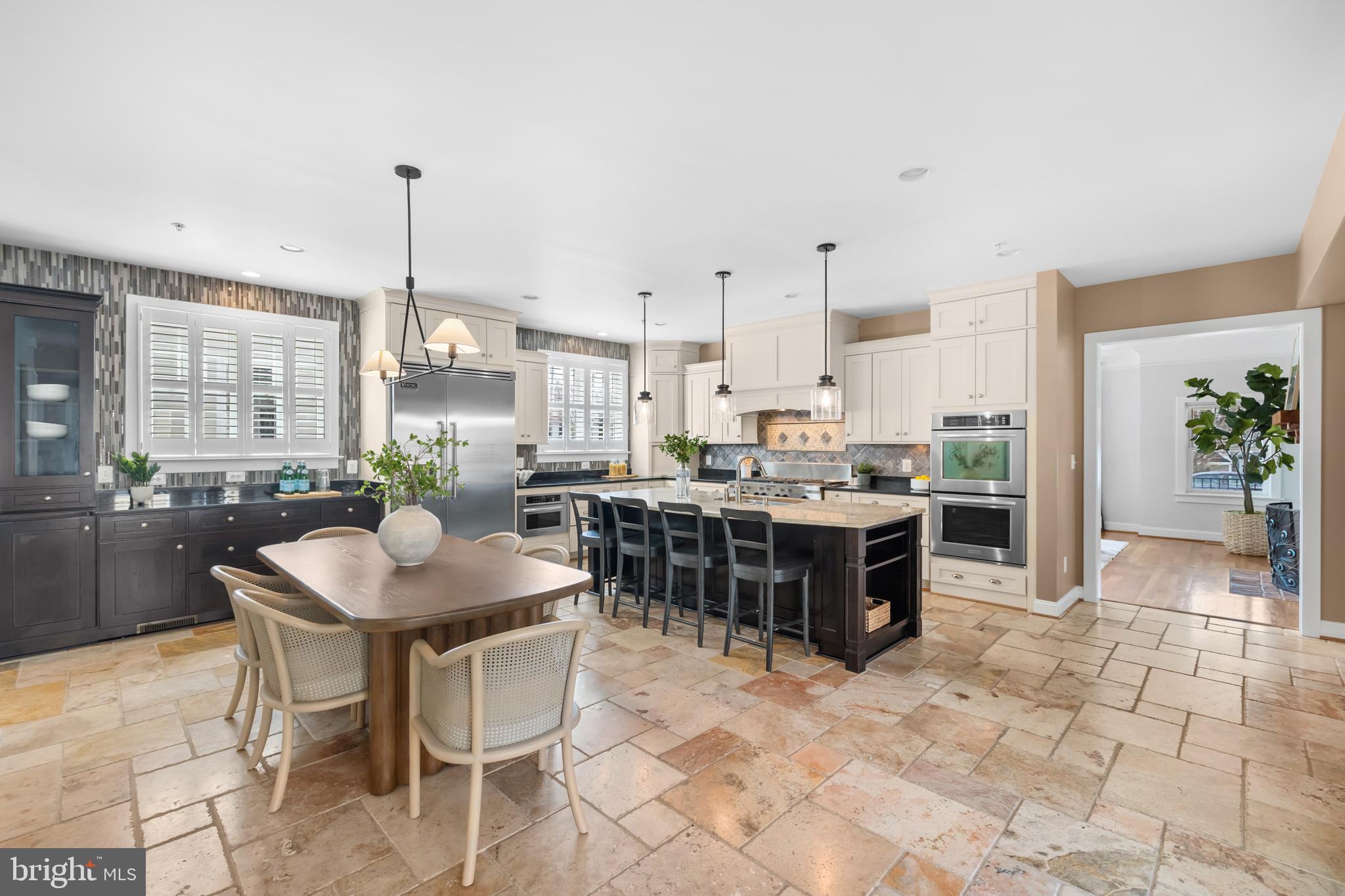 CLARK`S CORNER - Residential