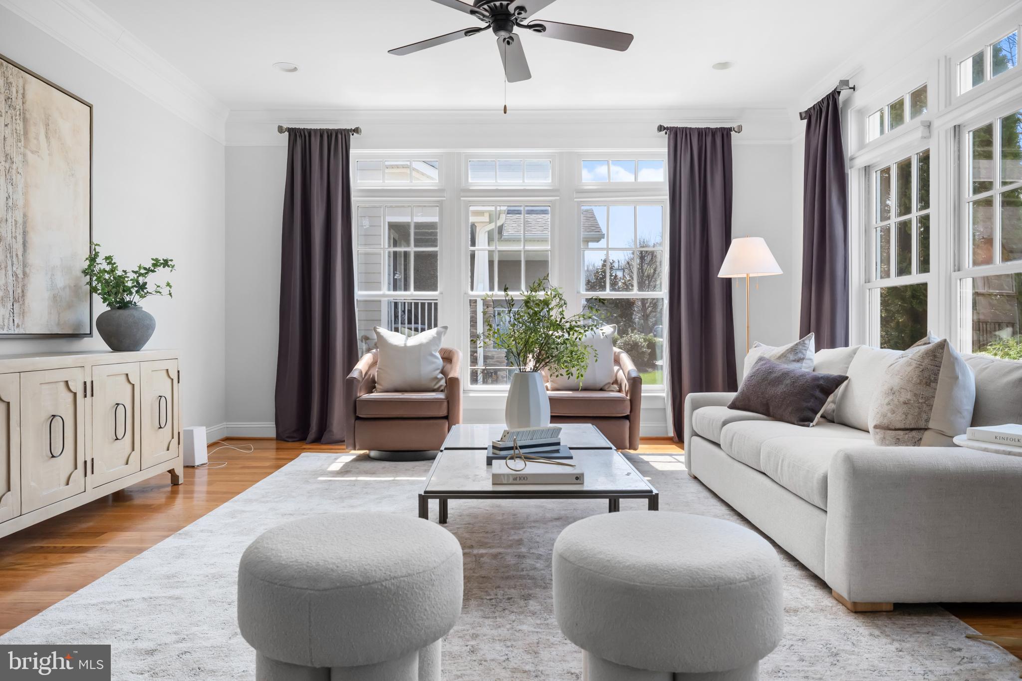 CLARK`S CORNER - Residential