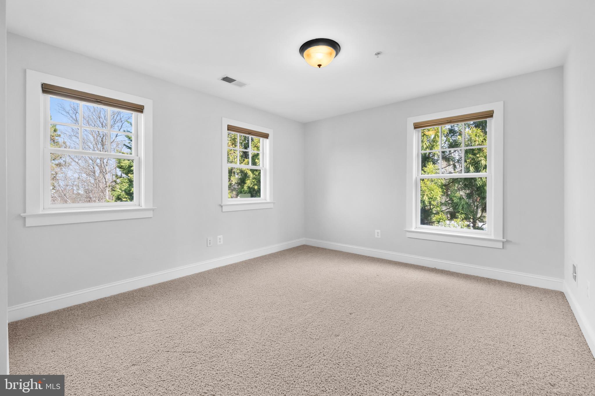 CLARK`S CORNER - Residential