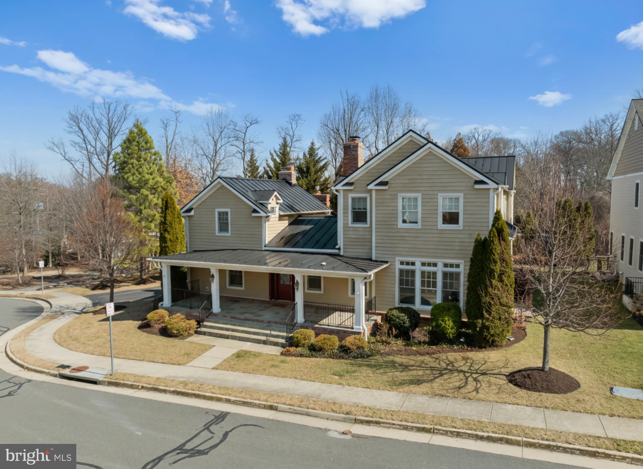 CLARK`S CORNER - Residential