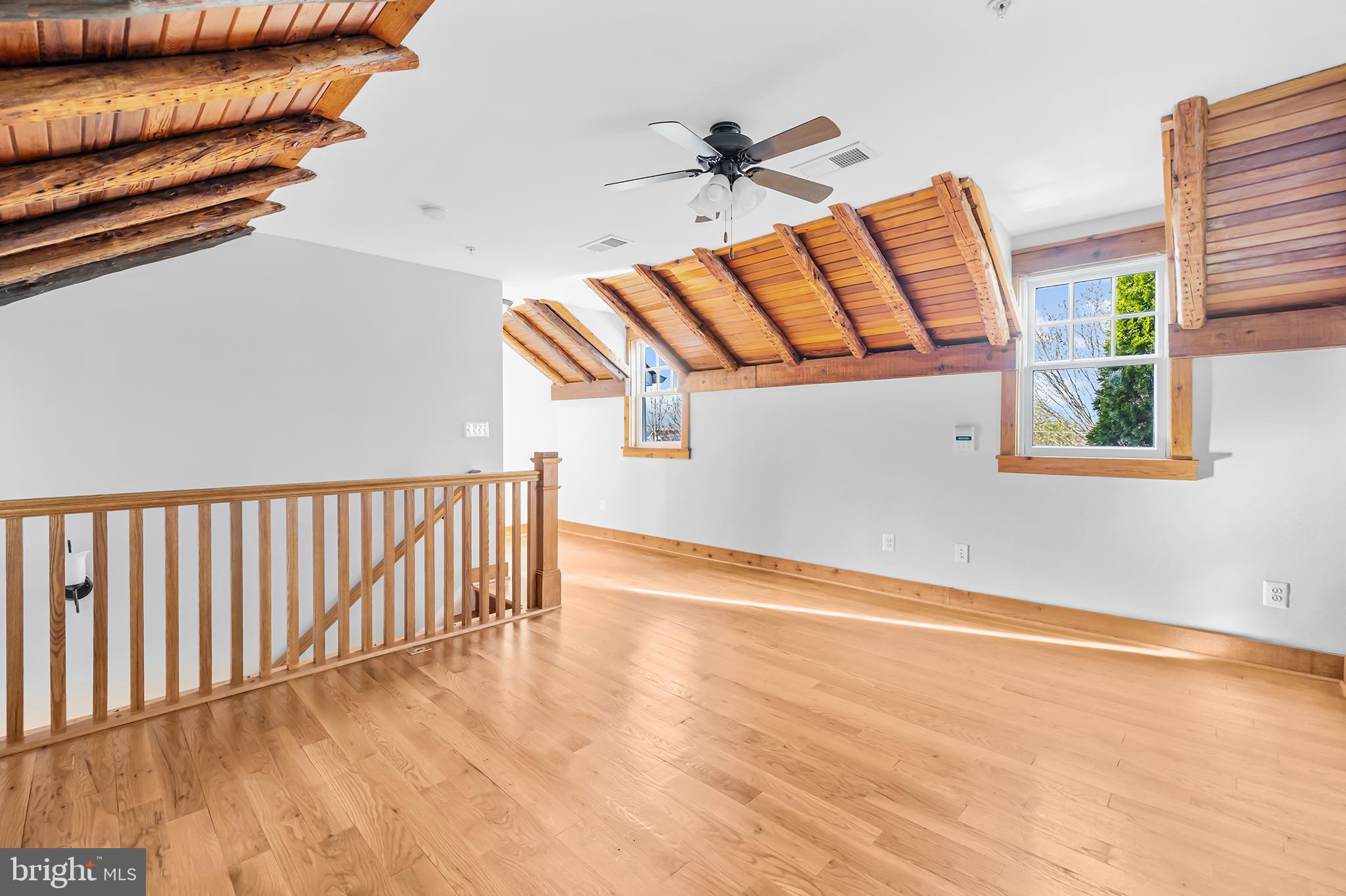 CLARK`S CORNER - Residential