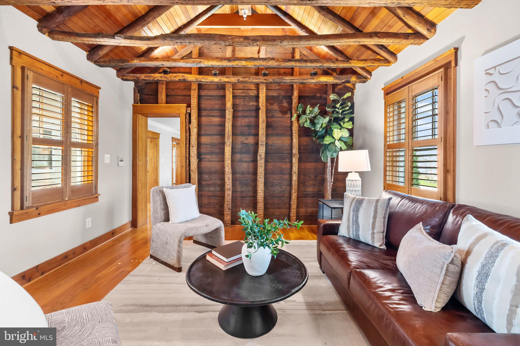 CLARK`S CORNER - Residential