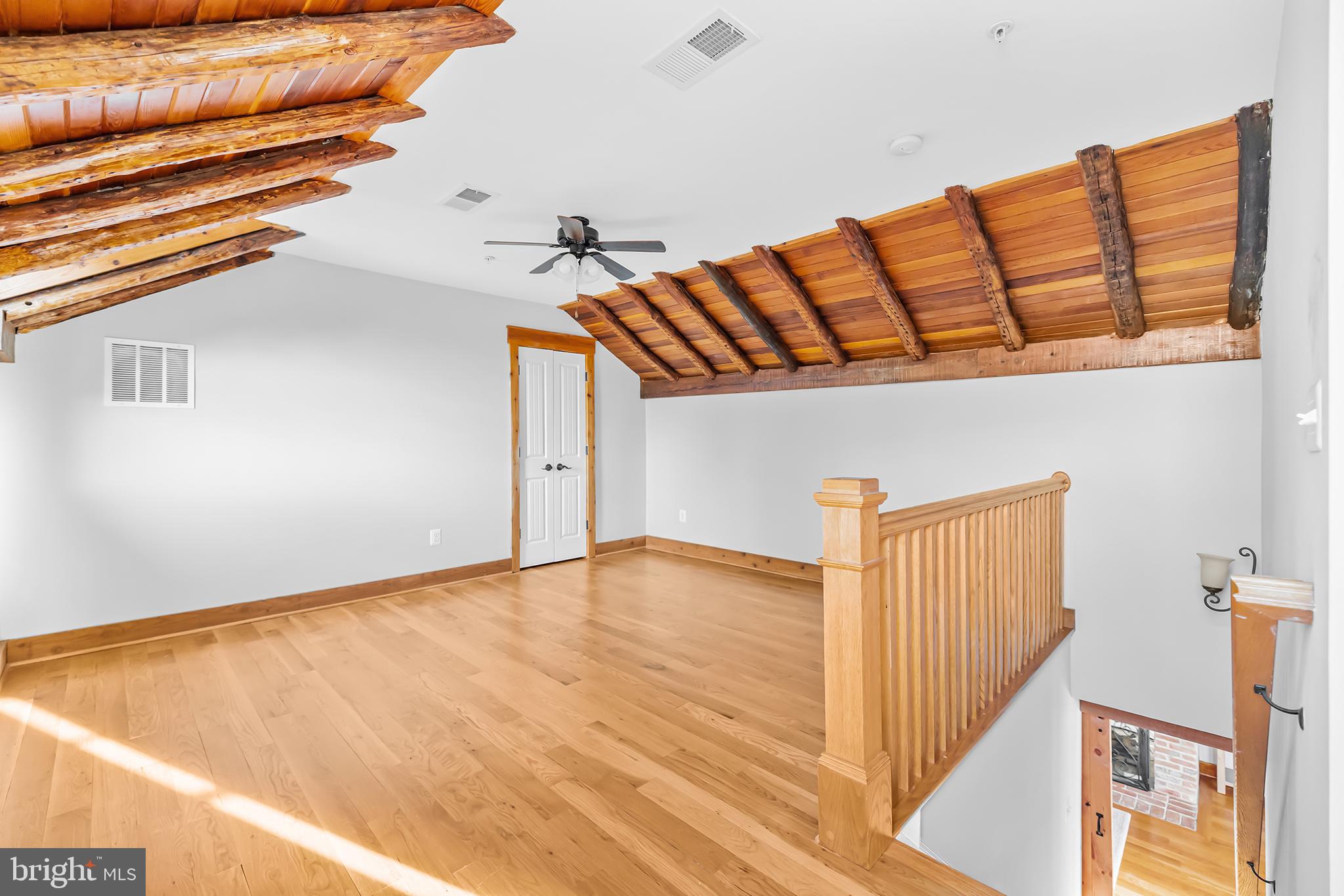 CLARK`S CORNER - Residential