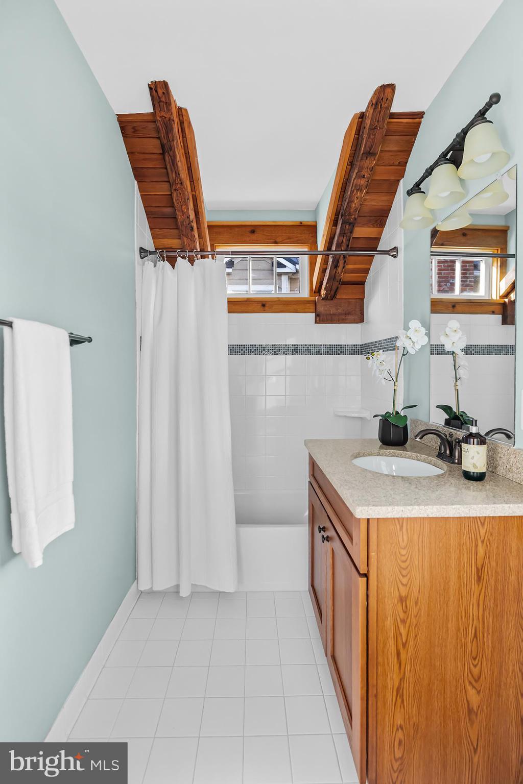 CLARK`S CORNER - Residential