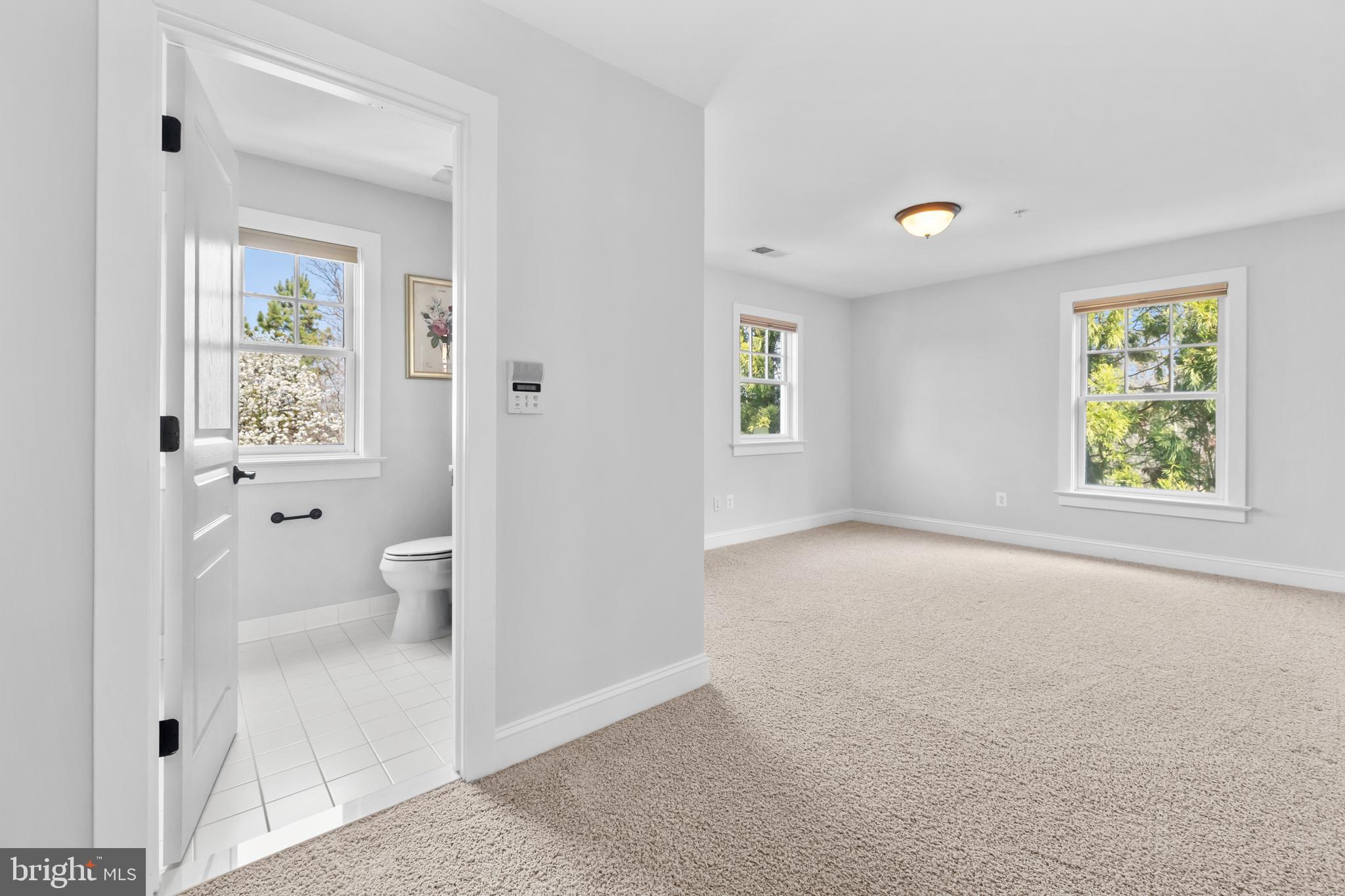 CLARK`S CORNER - Residential