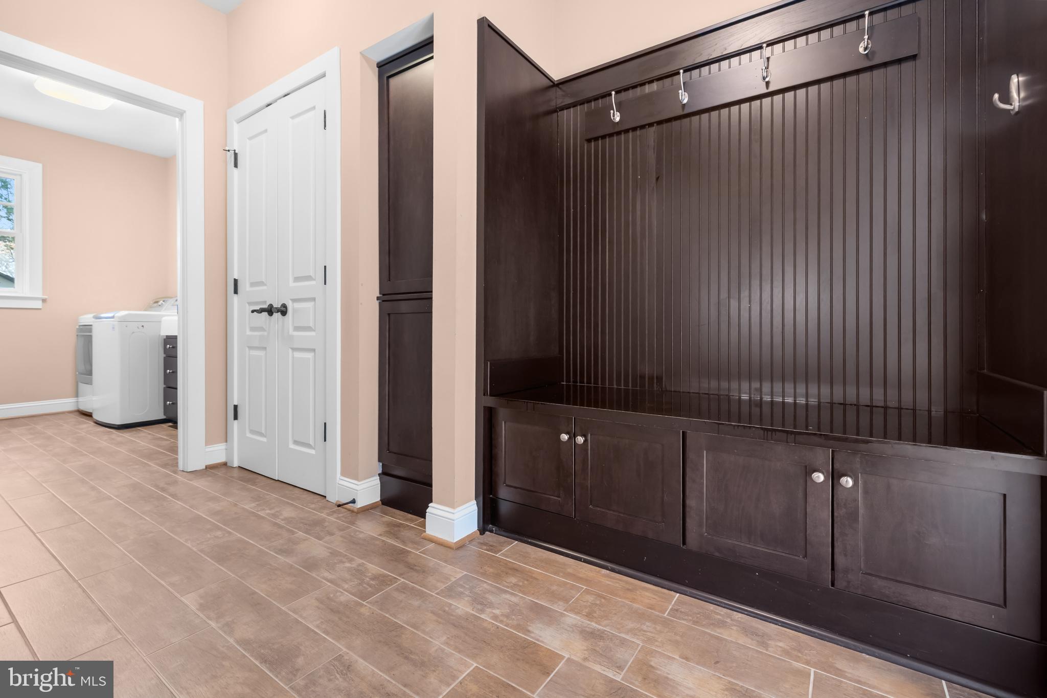 CLARK`S CORNER - Residential