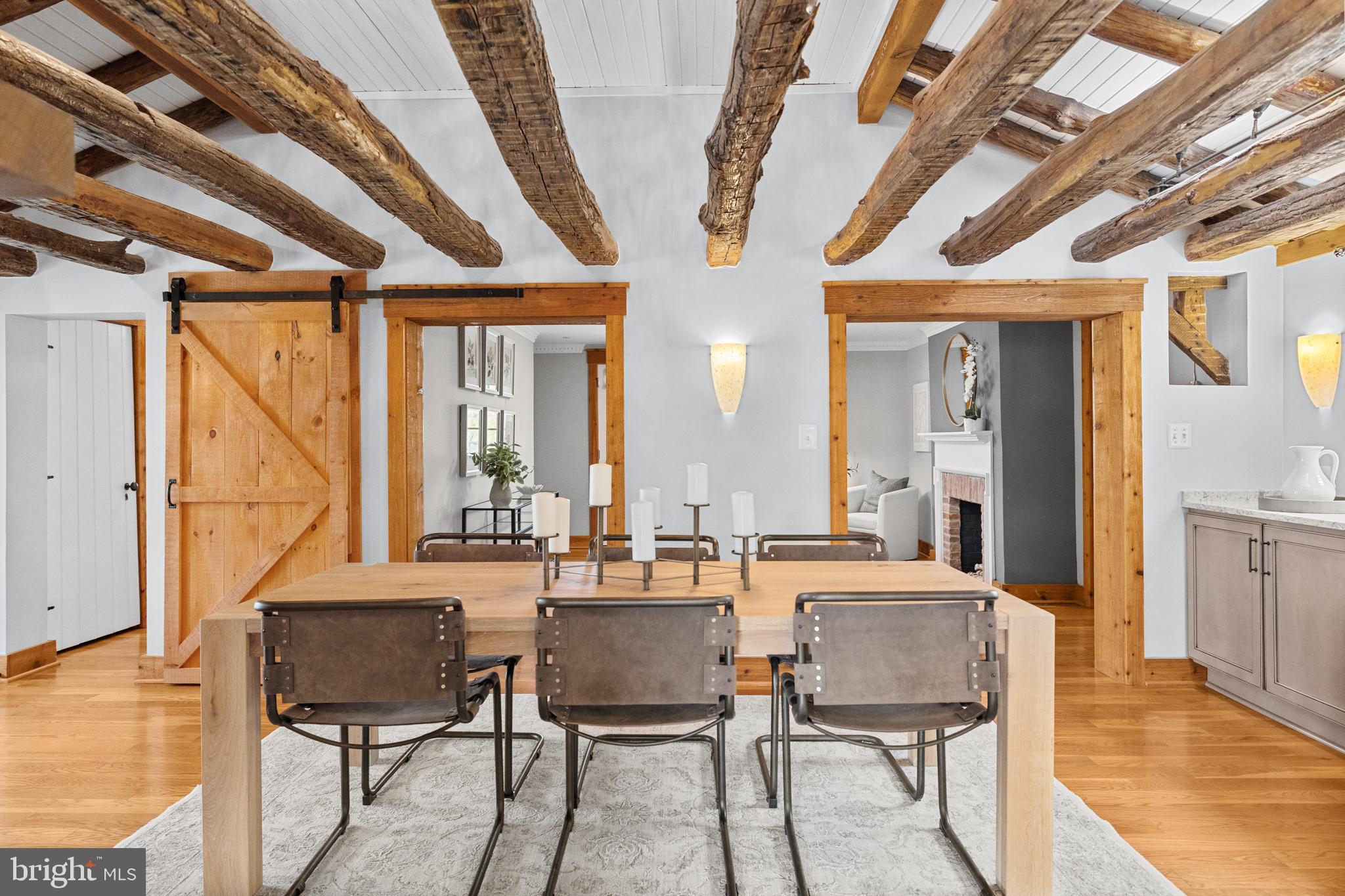 CLARK`S CORNER - Residential