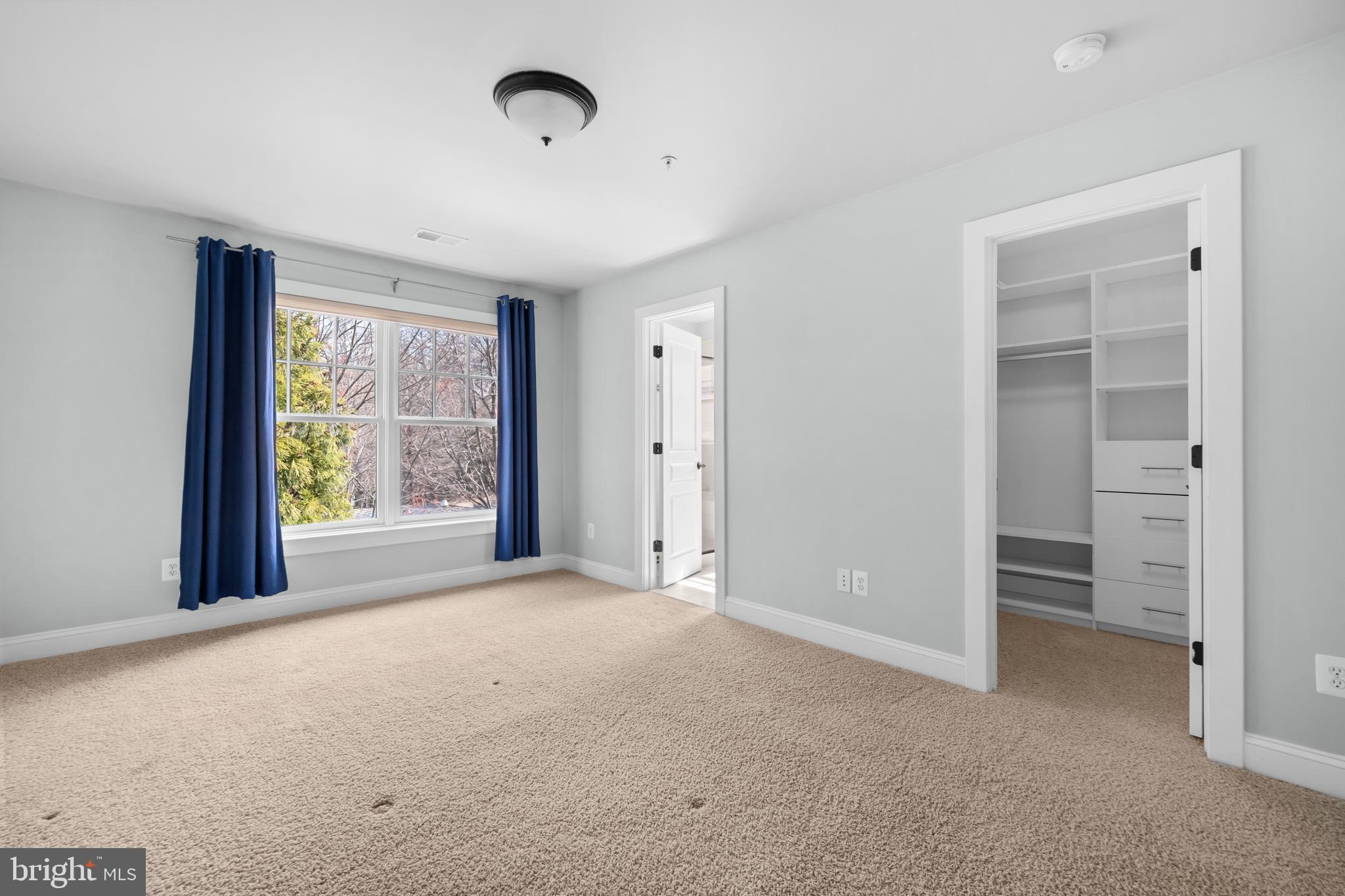 CLARK`S CORNER - Residential