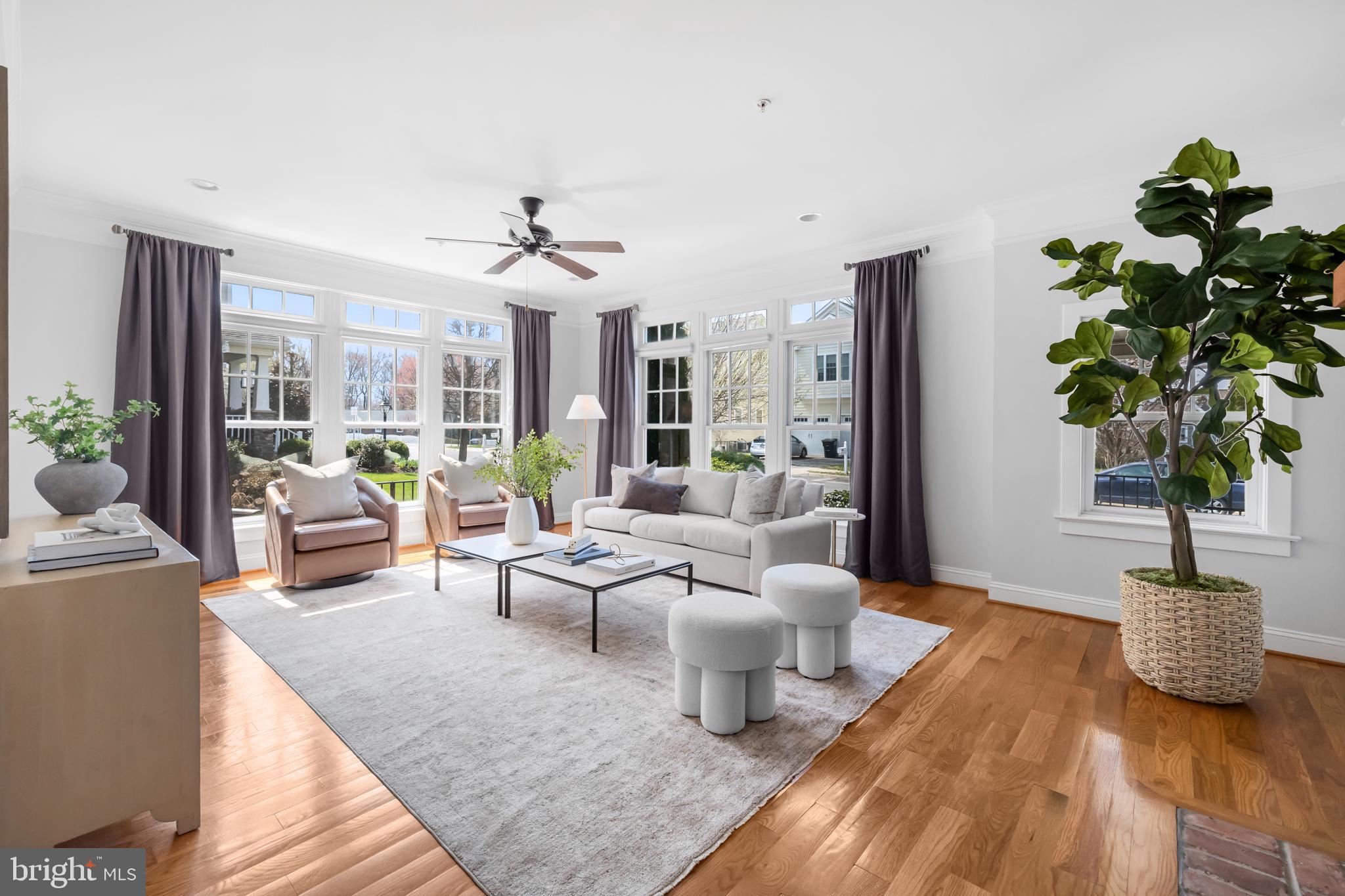 CLARK`S CORNER - Residential