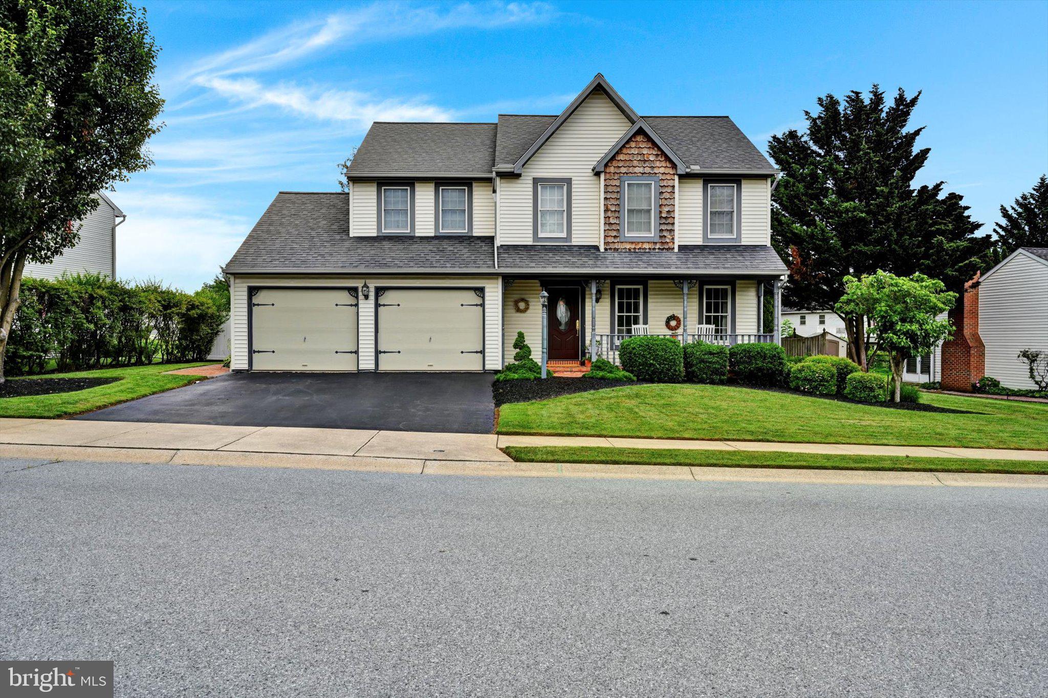 16 JASON AVENUE